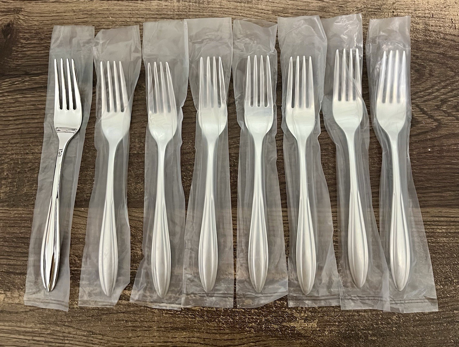 8-Lenox SCULPT Salad Fork 18/10 Stainless Steel Set of 8 NEW 8-Lenox SCULPT Salad Fork 18/10 Stainless Steel Set of 8 NEW