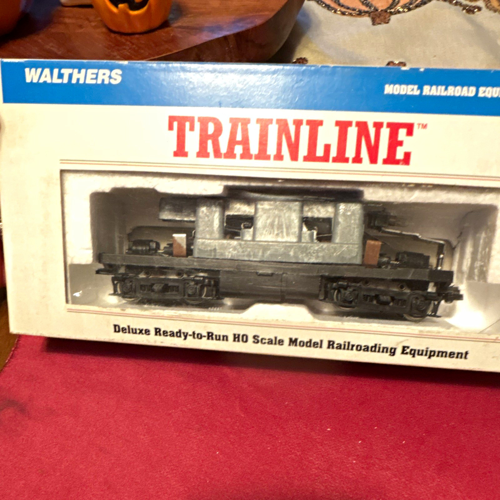 Walthers Trainline FA1 Locomotive HO Scale 1:87 Undecorated 931-200 Walthers Trainline FA1 Locomotive HO Scale 1:87 Undecorated 931-200