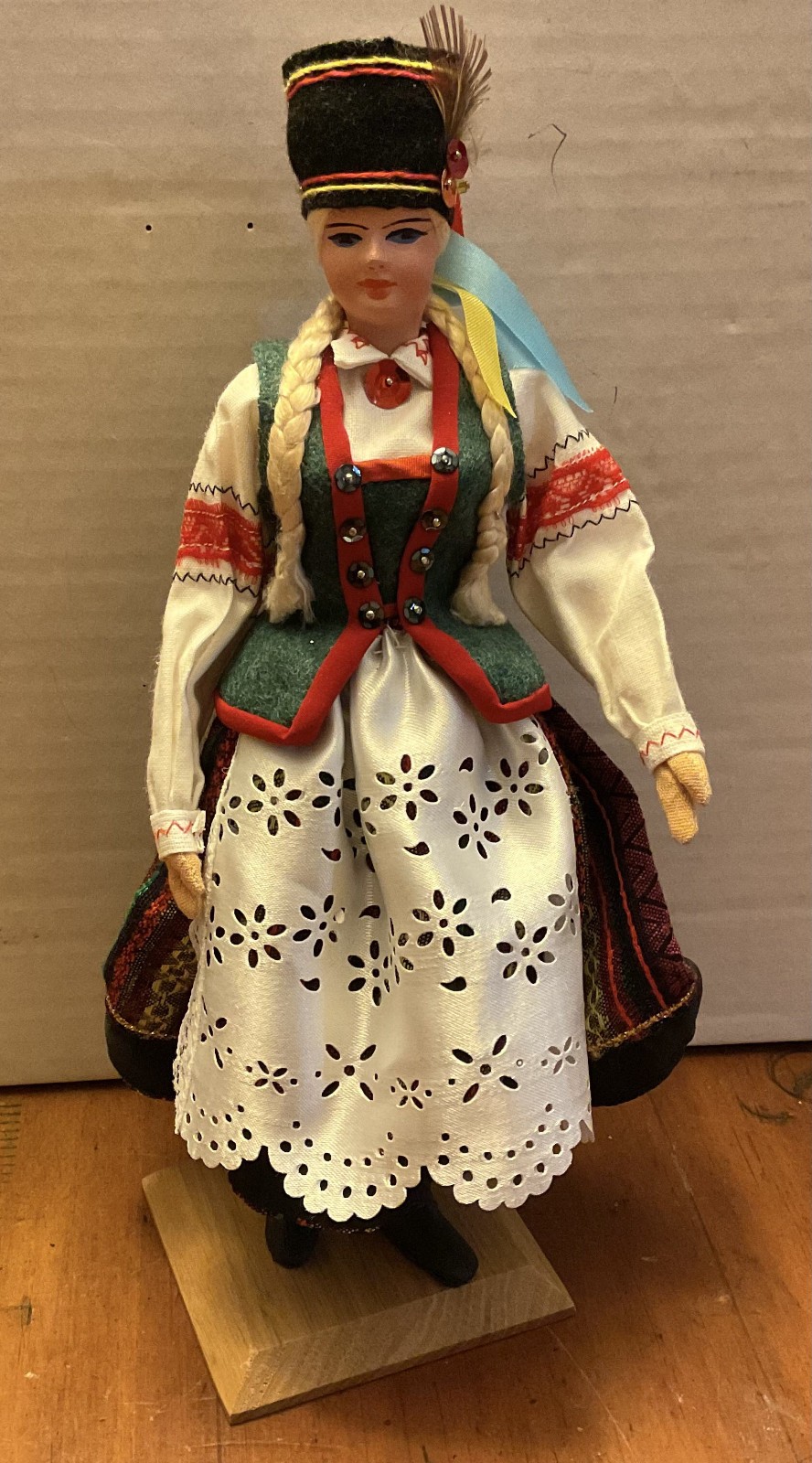Vintage Polish Folk Art Doll Krakow Cracow Traditional Costume Handmade 10 Vintage Polish Folk Art Doll Krakow Cracow Traditional Costume Handmade 10