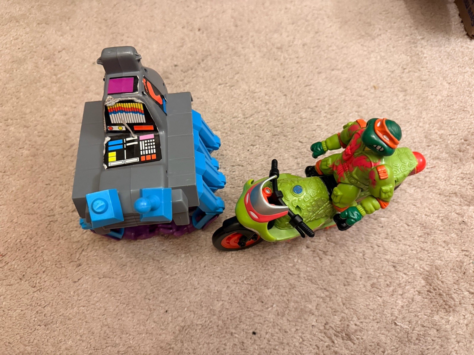 Vintage Ninja Turtles Toys Road Racin and Grabber Action Figures Vintage Ninja Turtles Toys Road Racin and Grabber Action Figures