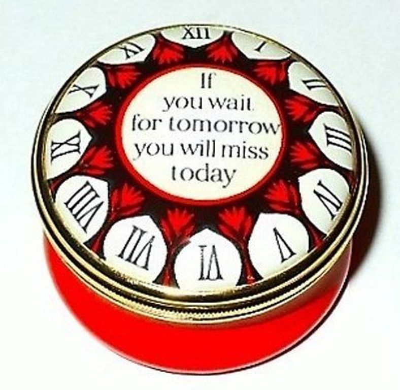 HALCYON DAYS ENAMEL BOX - CLOCK & HALCYON DAYS ENAMEL BOX - CLOCK &