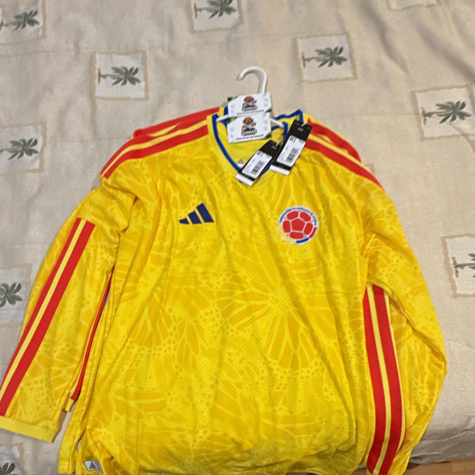 adidas Colombia National Team Soccer Jersey Yellow/Red/Blue Men’s XL Licensed adidas Colombia National Team Soccer Jersey Yellow/Red/Blue Men’s XL Licensed