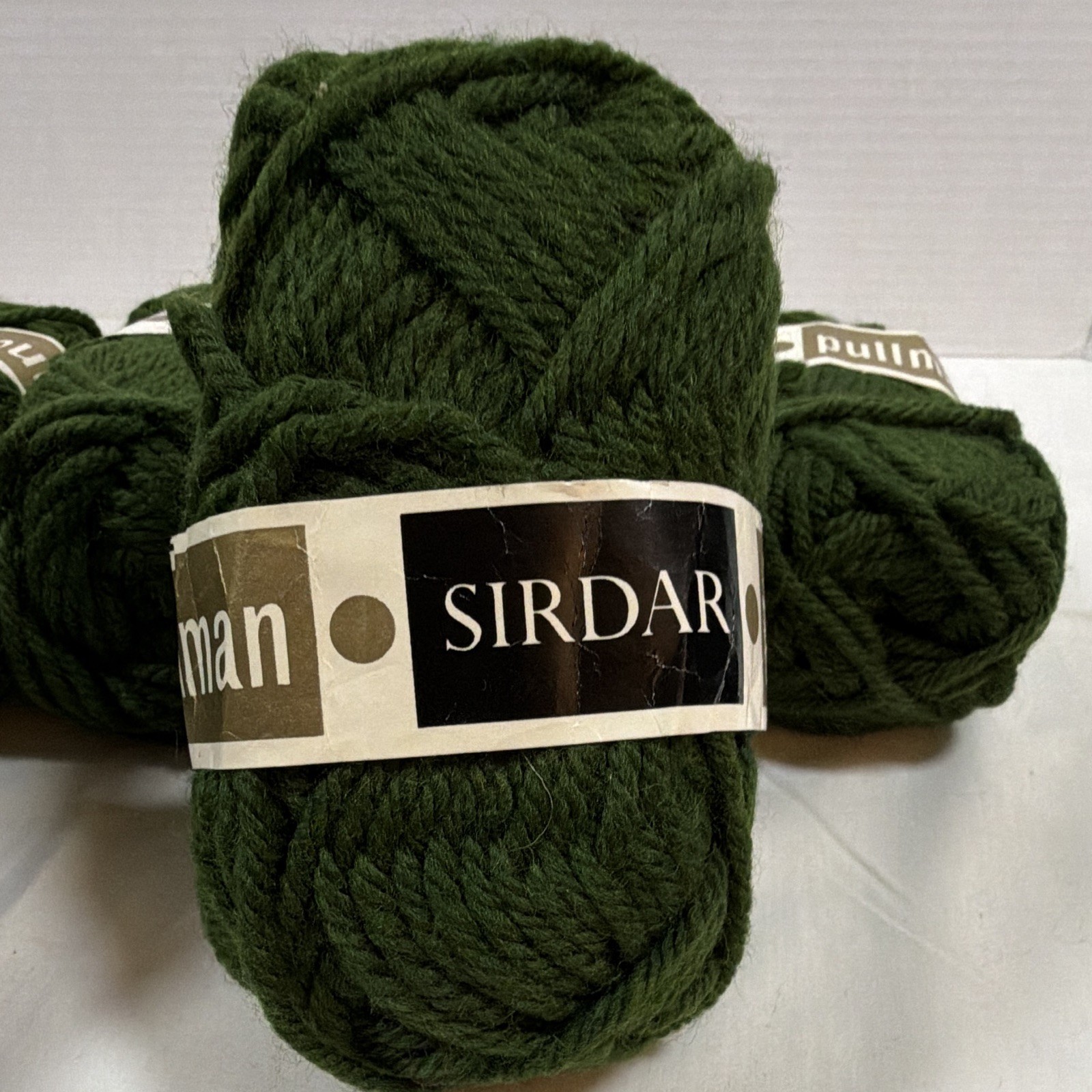 Lot of 6 Skeins of SIRDAR Pullman Yarn 100% Wool Green New Old Stock