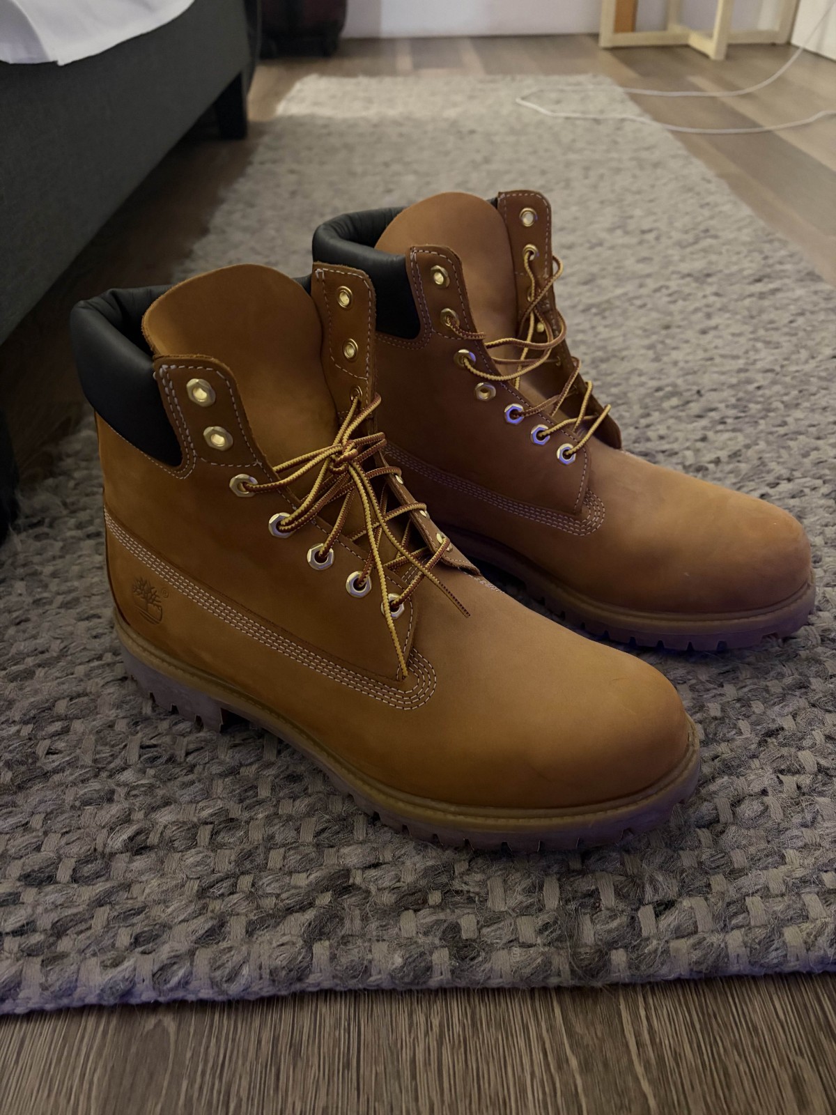 Timberland 6-Inch Premium Boot Size 11 US Timberland 6-Inch Premium Boot Size 11 US
