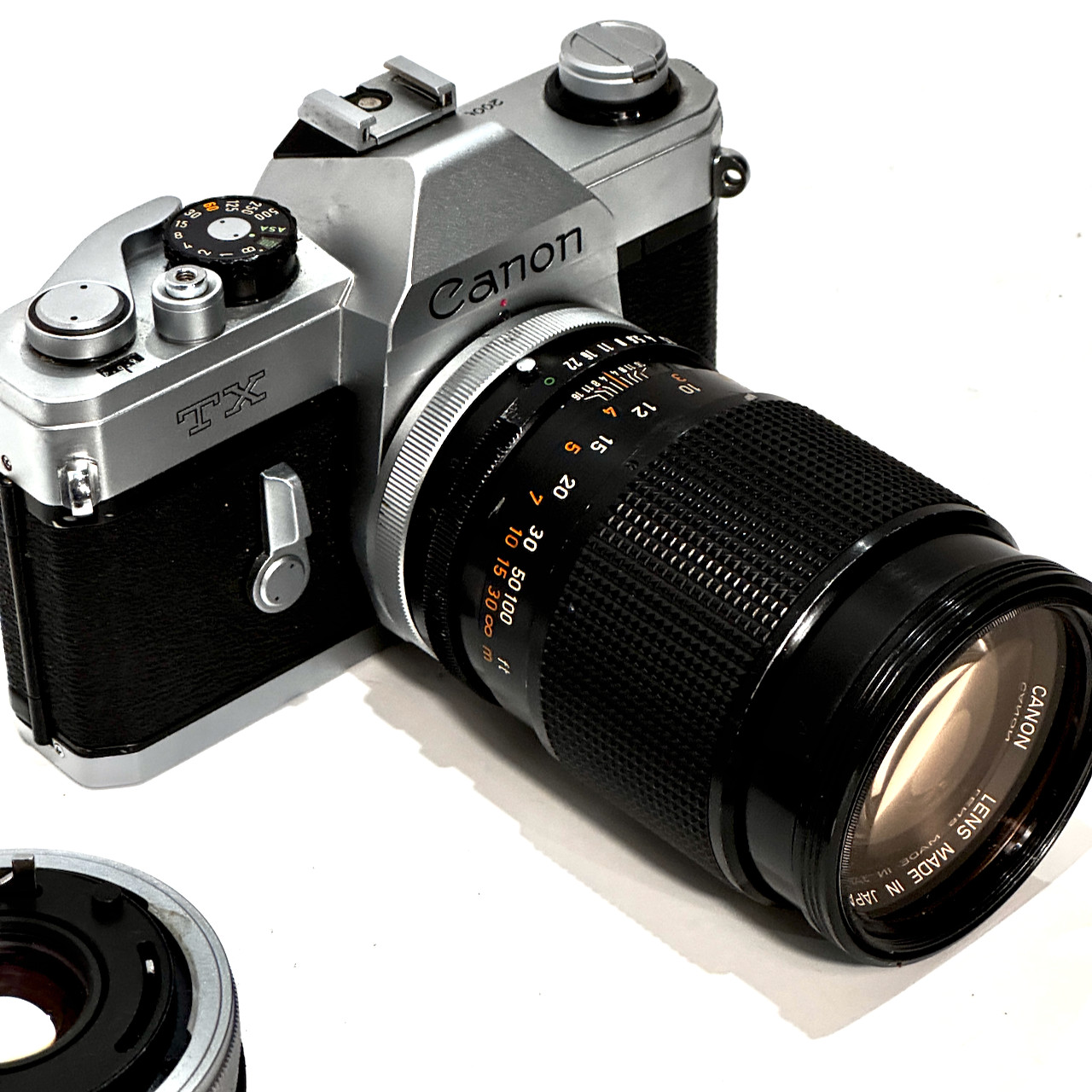 Canon TX 35mm SLR Camera FD 50mm f/1.8 & 135mm f/2.5 S.C. Tested Meter