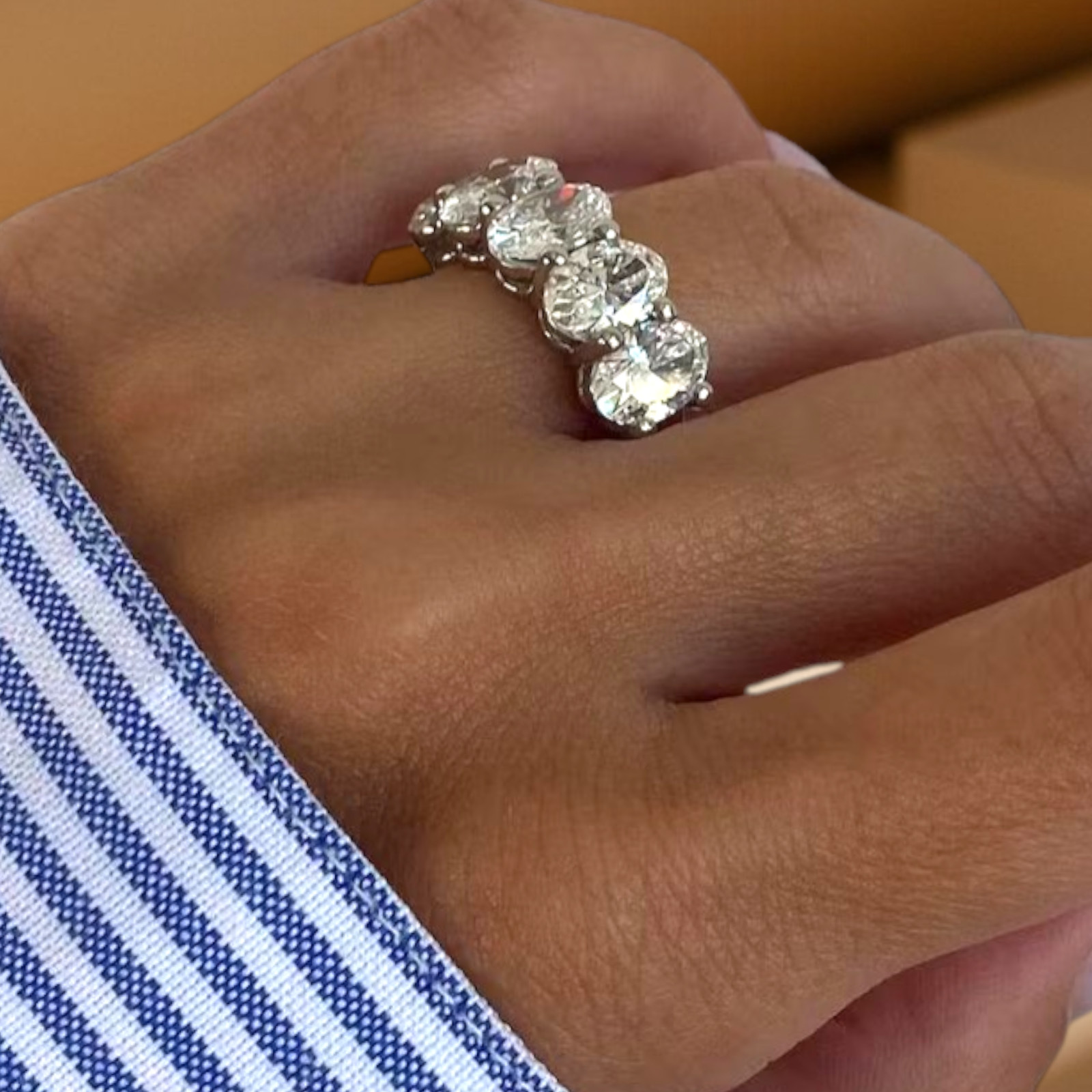 6.00 TCW Oval Cut Lab Grown Women\'s Stylish Band Diamond Ring 18k White Gold