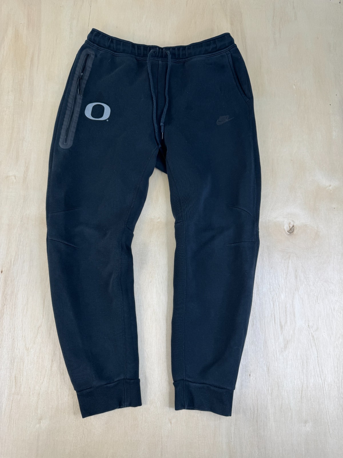 Size XL - Nike Oregon Ducks Football Black Sweatpants 2023 Team Issue