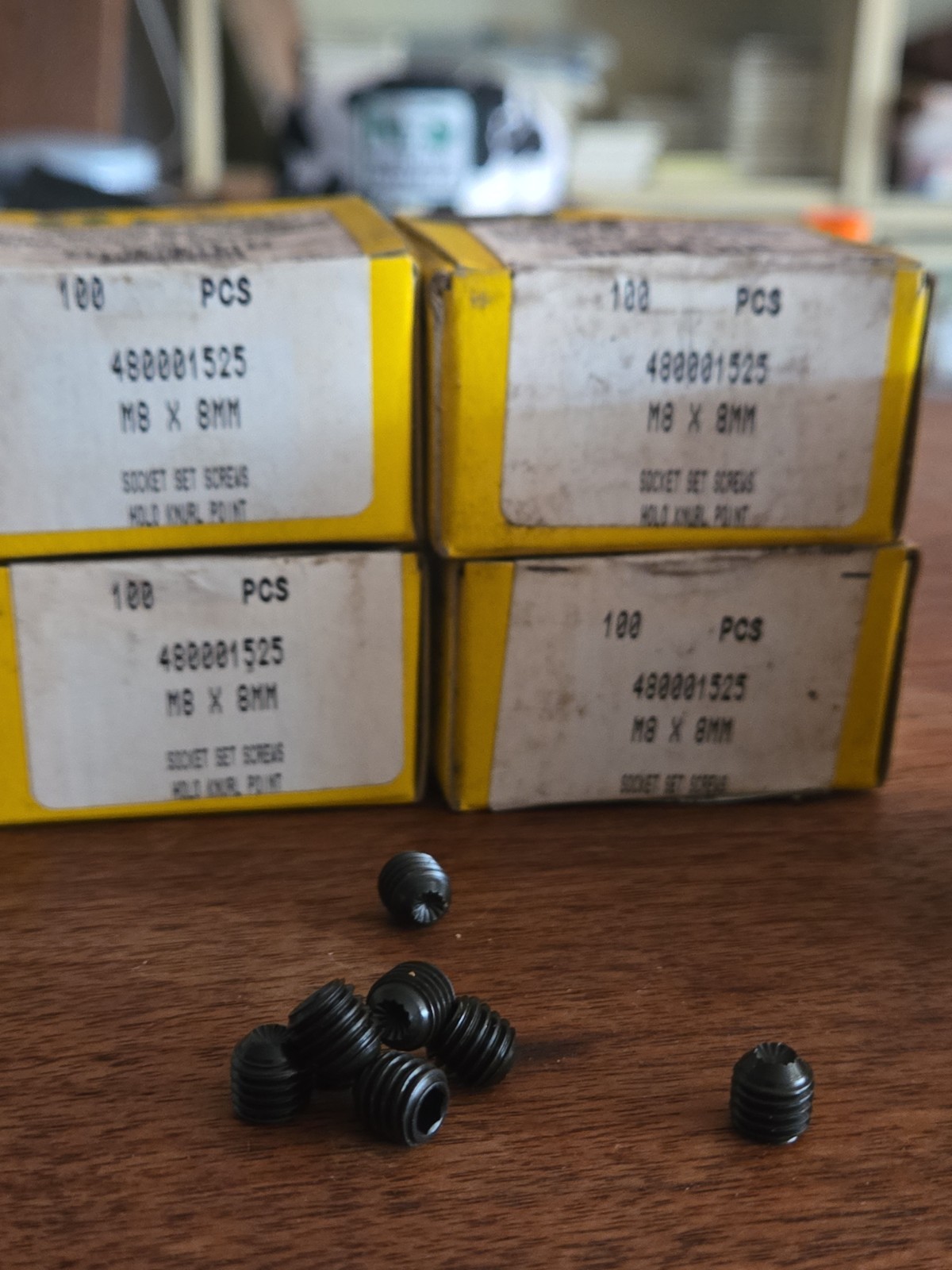 (500) Holo Krome  M8 - 1.25 X 8mm Set Screw Cup Point, Socket (Allen key) Drive 