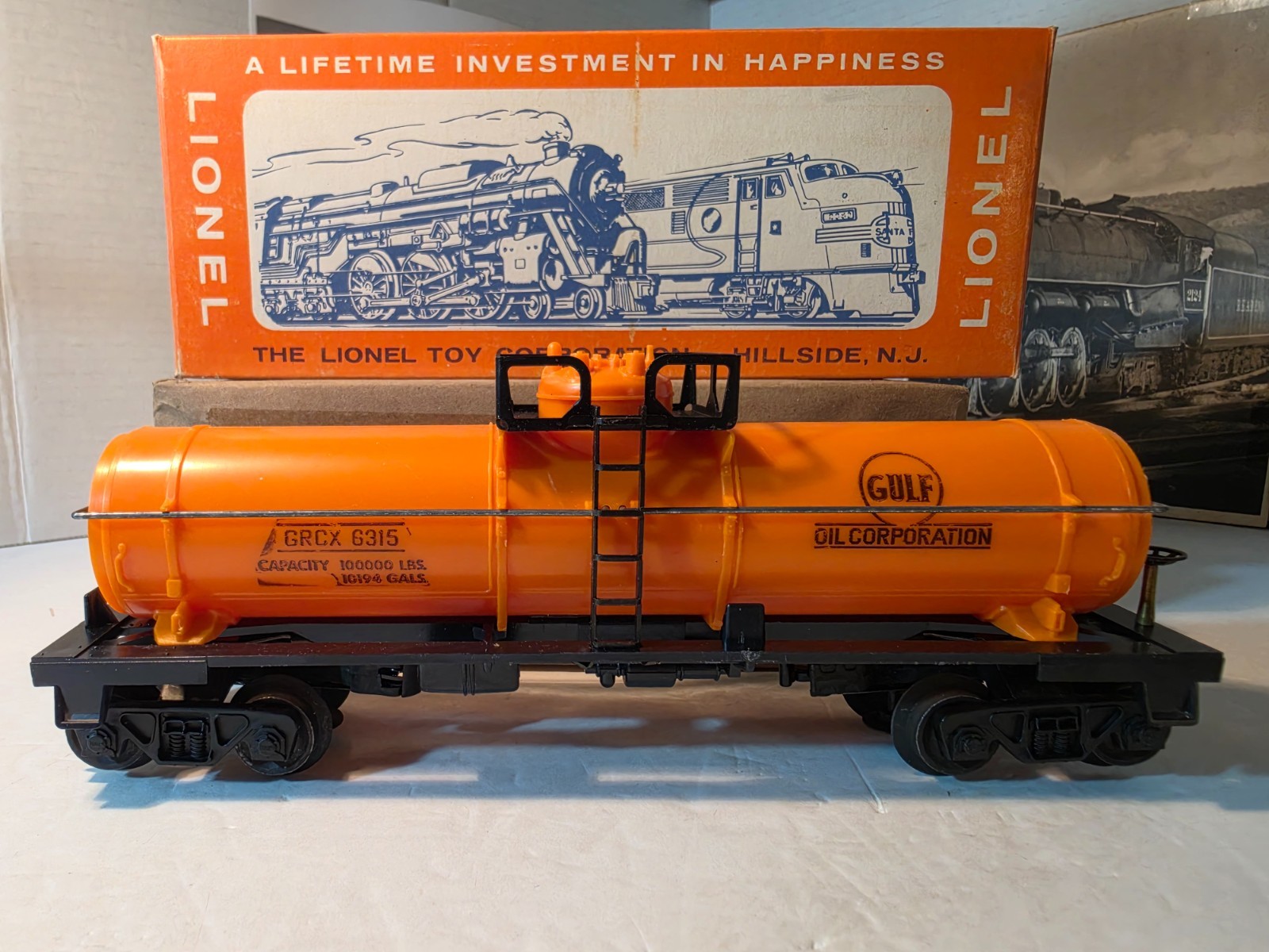 Scarce 1969 Postwar Lionel 6315-60 Gulf Tank Car from Set 11760 with OB Scarce 1969 Postwar Lionel 6315-60 Gulf Tank Car from Set 11760 with OB