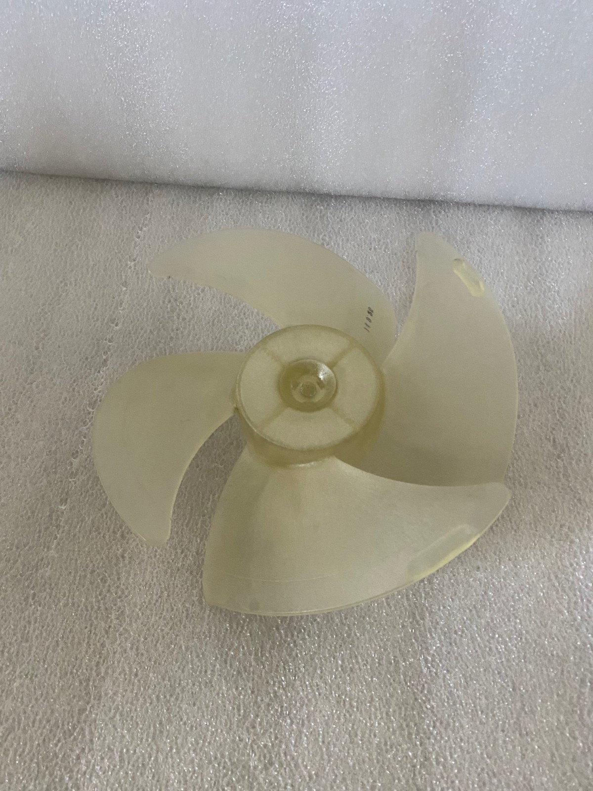 Panasonic / Sanyo Condenser Fan Blade Assembly 6240147734 Panasonic / Sanyo Condenser Fan Blade Assembly 6240147734