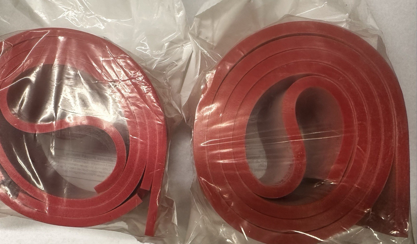 Tennant/Nobles Red Squeegee Blade Kit (390922 & 390923)