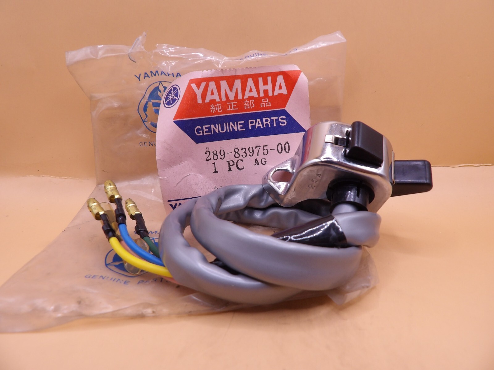 NOS Yamaha JT2 JT2MX 1972 Genuine Handlebar Handle Switch OEM 289-83975-00