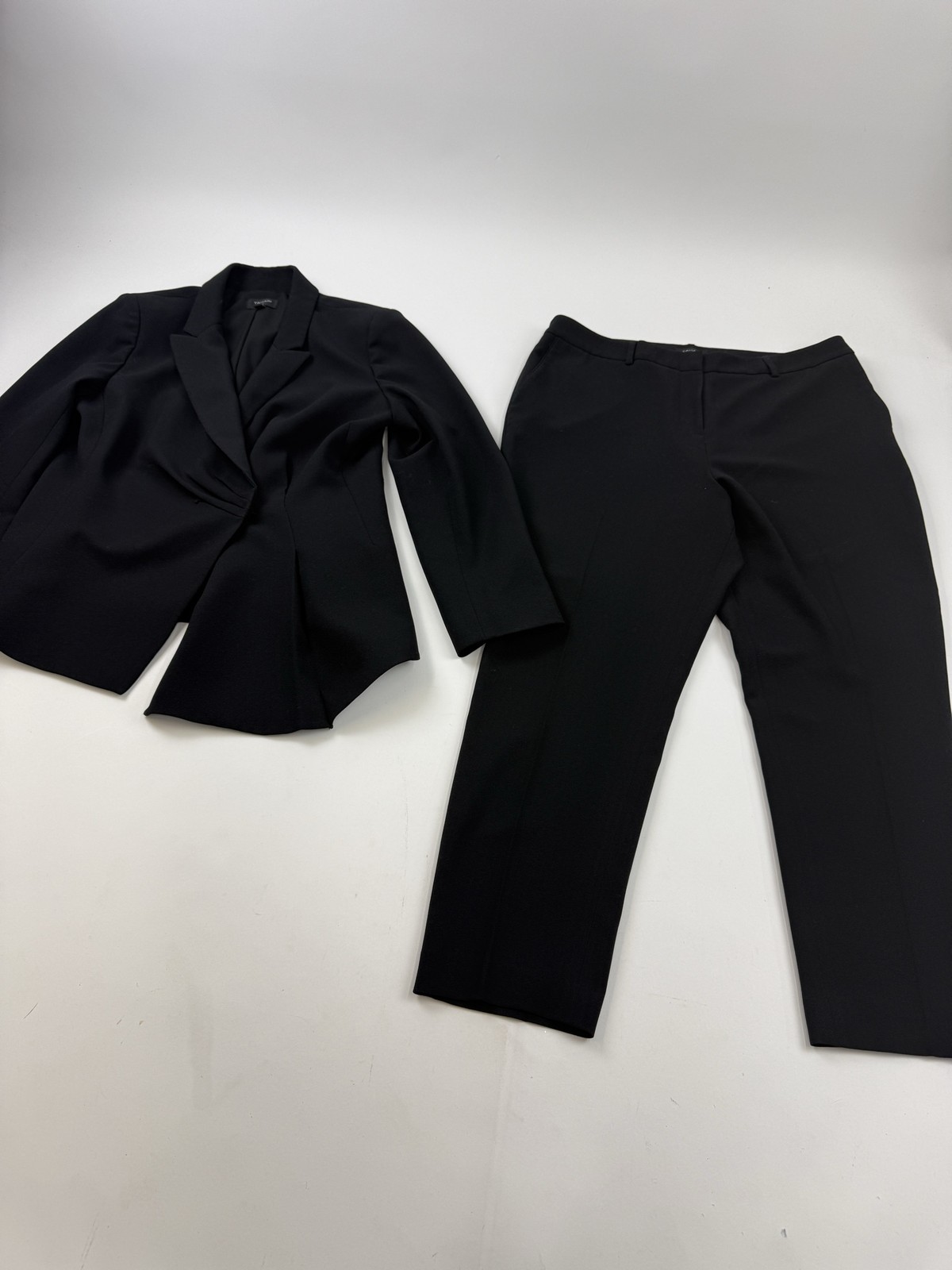 Tahari ASL Pant Suit Womens 16 Black Crepe 2 Piece Jacket Pants Work Office
