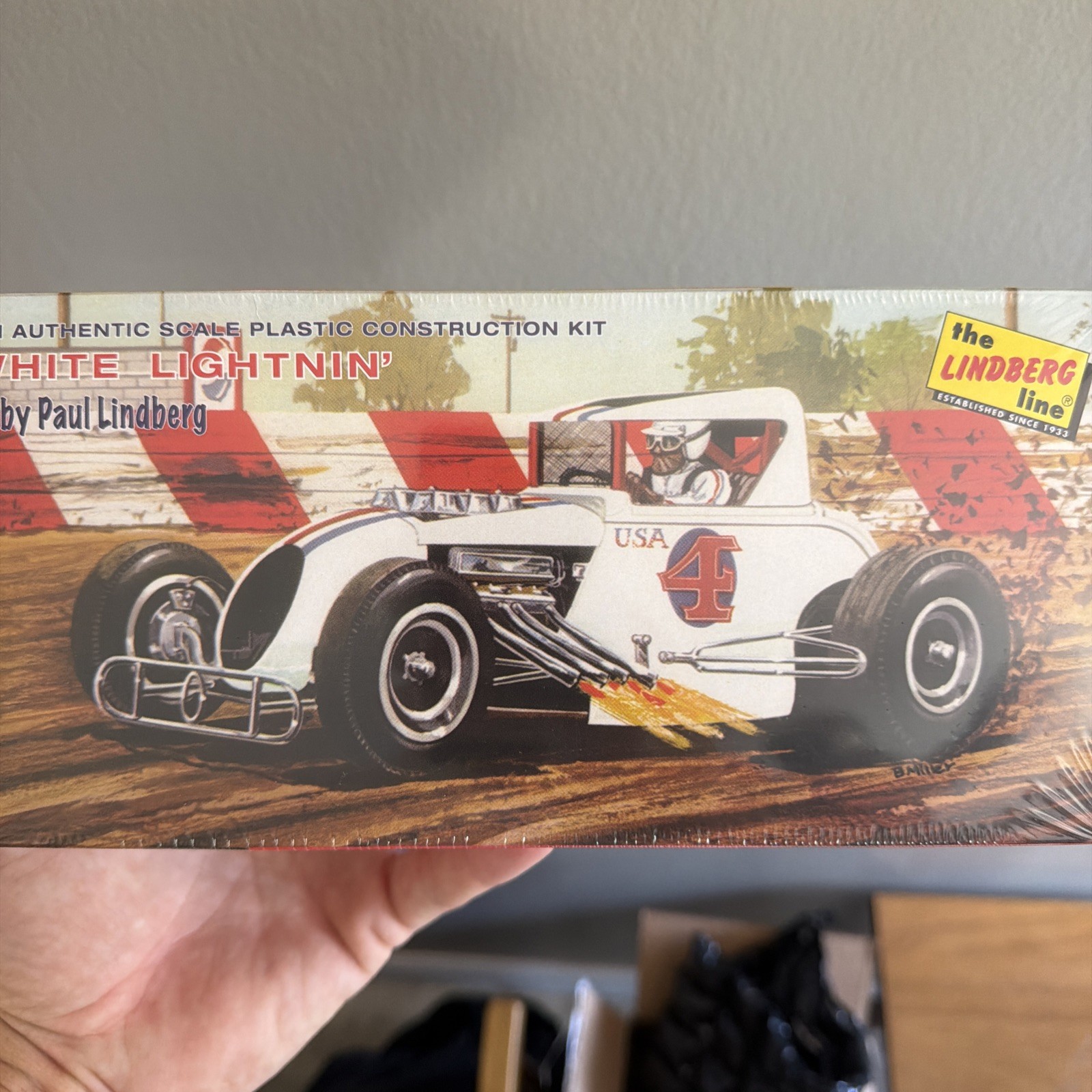 Lindberg 1/25⚡️White Lightning⚡️Dirt 🏁Track Racer Kit🏁 Factory Sealed