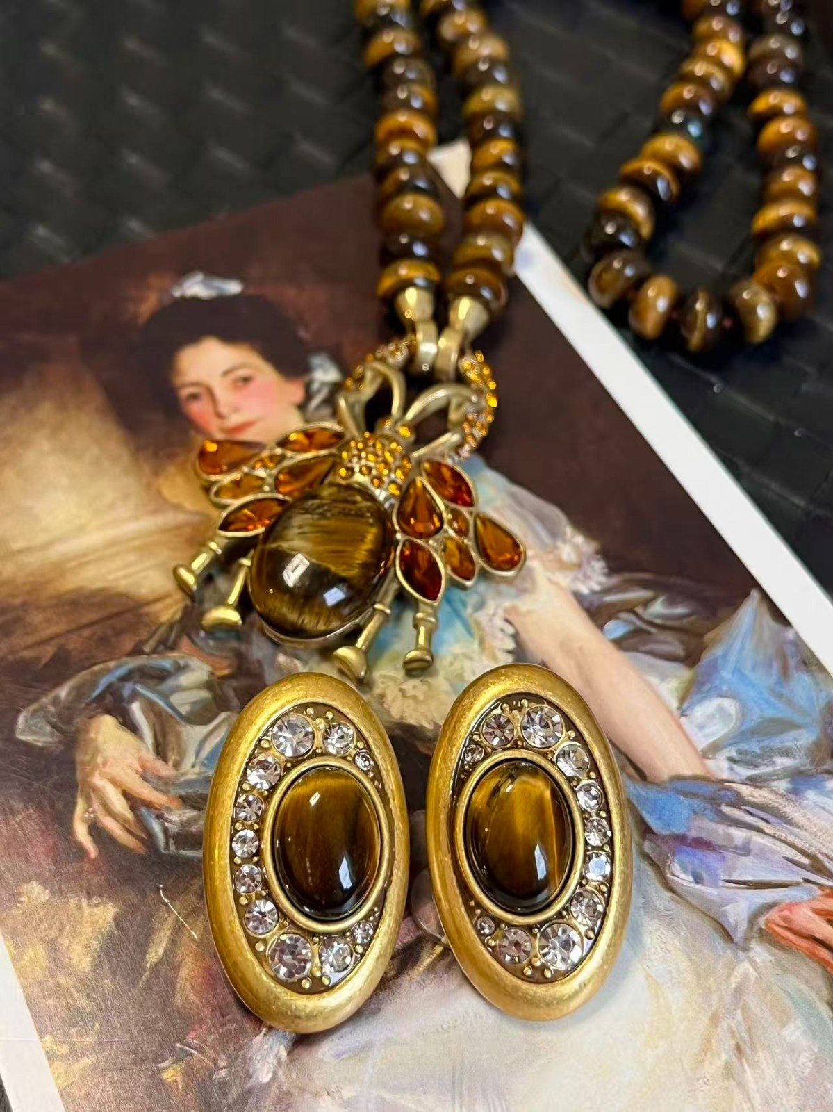Vintage Inspired Tiger Eye Necklace Earrings Set Gold Tone Bee Pendant Statement