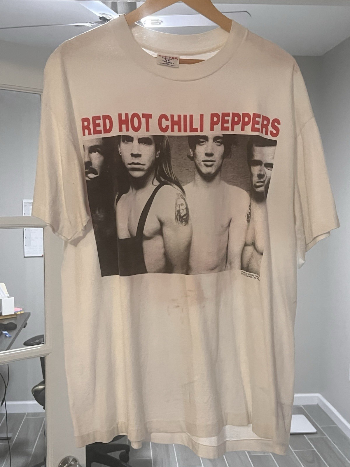 Vintage Red Hot Chili Peppers t shirt sz XL white. True Vintage single stitch Vintage Red Hot Chili Peppers t shirt sz XL white. True Vintage single stitch