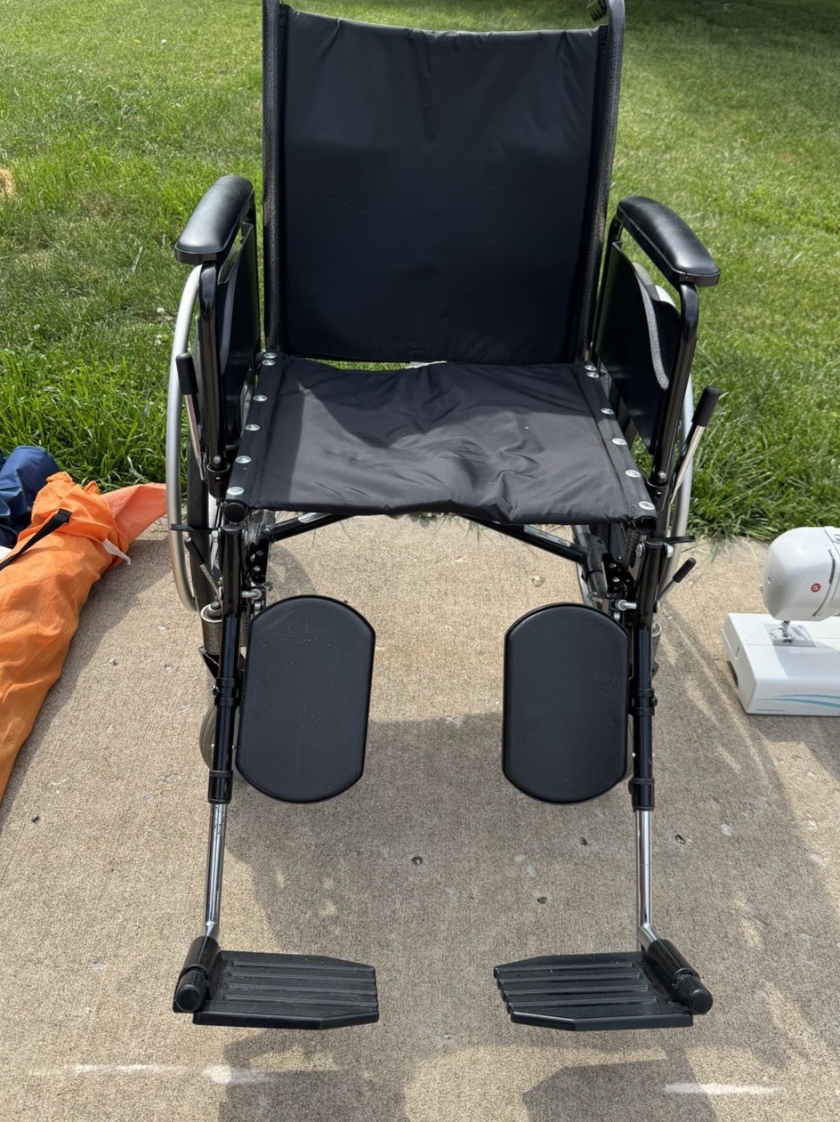 Invacare Tracer SX5 Manual Wheelchair Foldable w/ Wheel Locks Black Adult Invacare Tracer SX5 Manual Wheelchair Foldable w/ Wheel Locks Black Adult