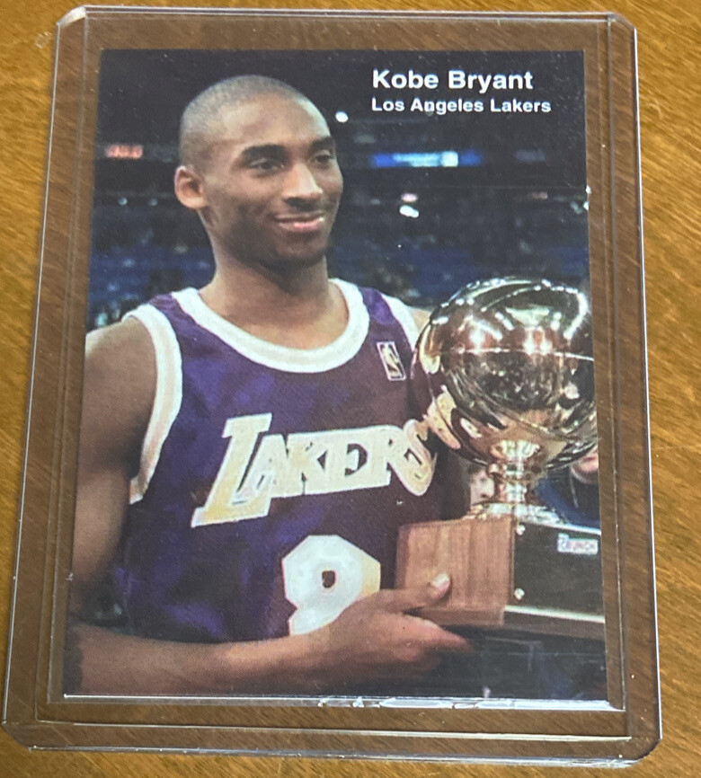 1998 KOBE BRYANT Sports Weekly Lakers #25 Rare Lakers Insert