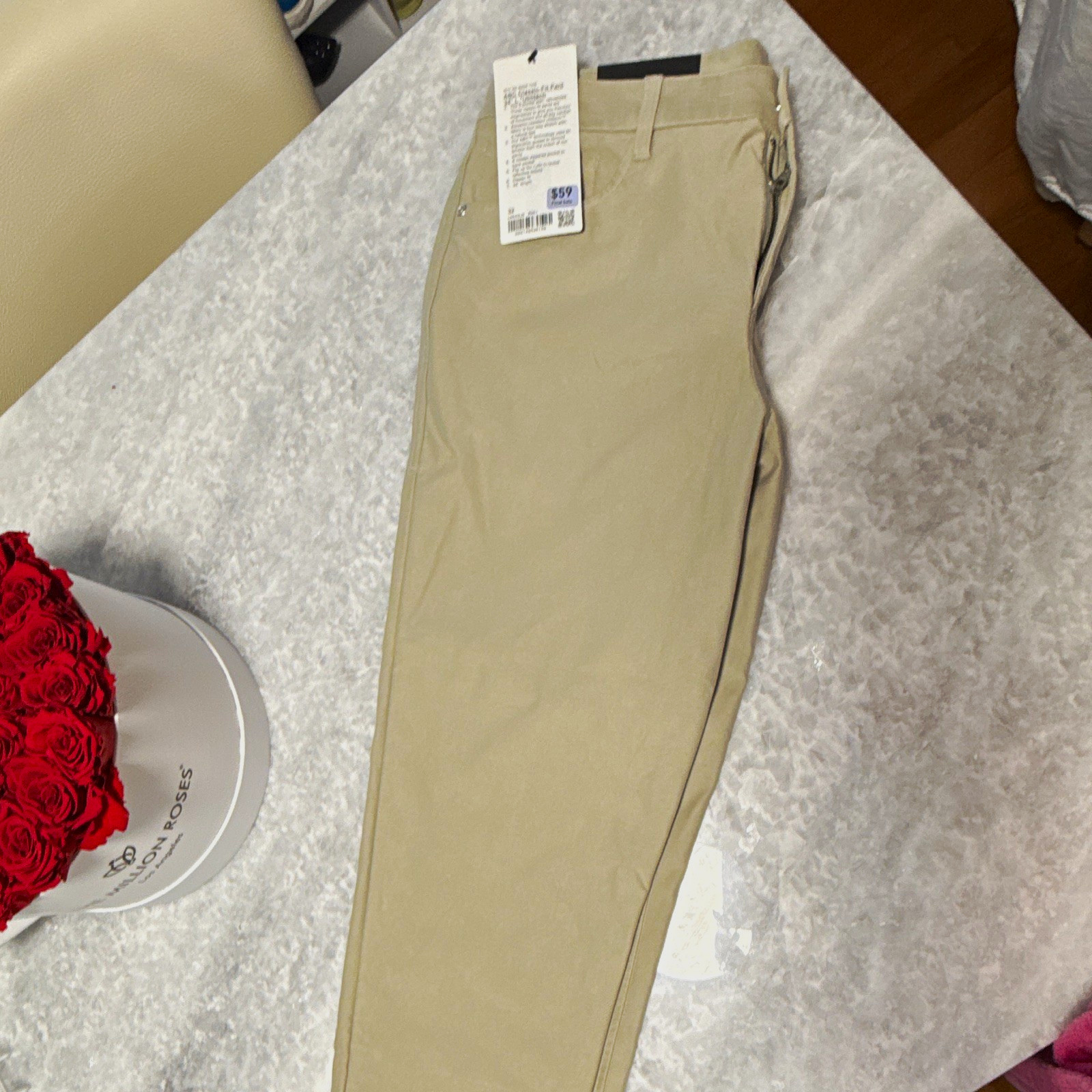 lululemon ABC Classic-Fit Utilitech Khaki Pants Beige Men’s 32 lululemon ABC Classic-Fit Utilitech Khaki Pants Beige Men’s 32