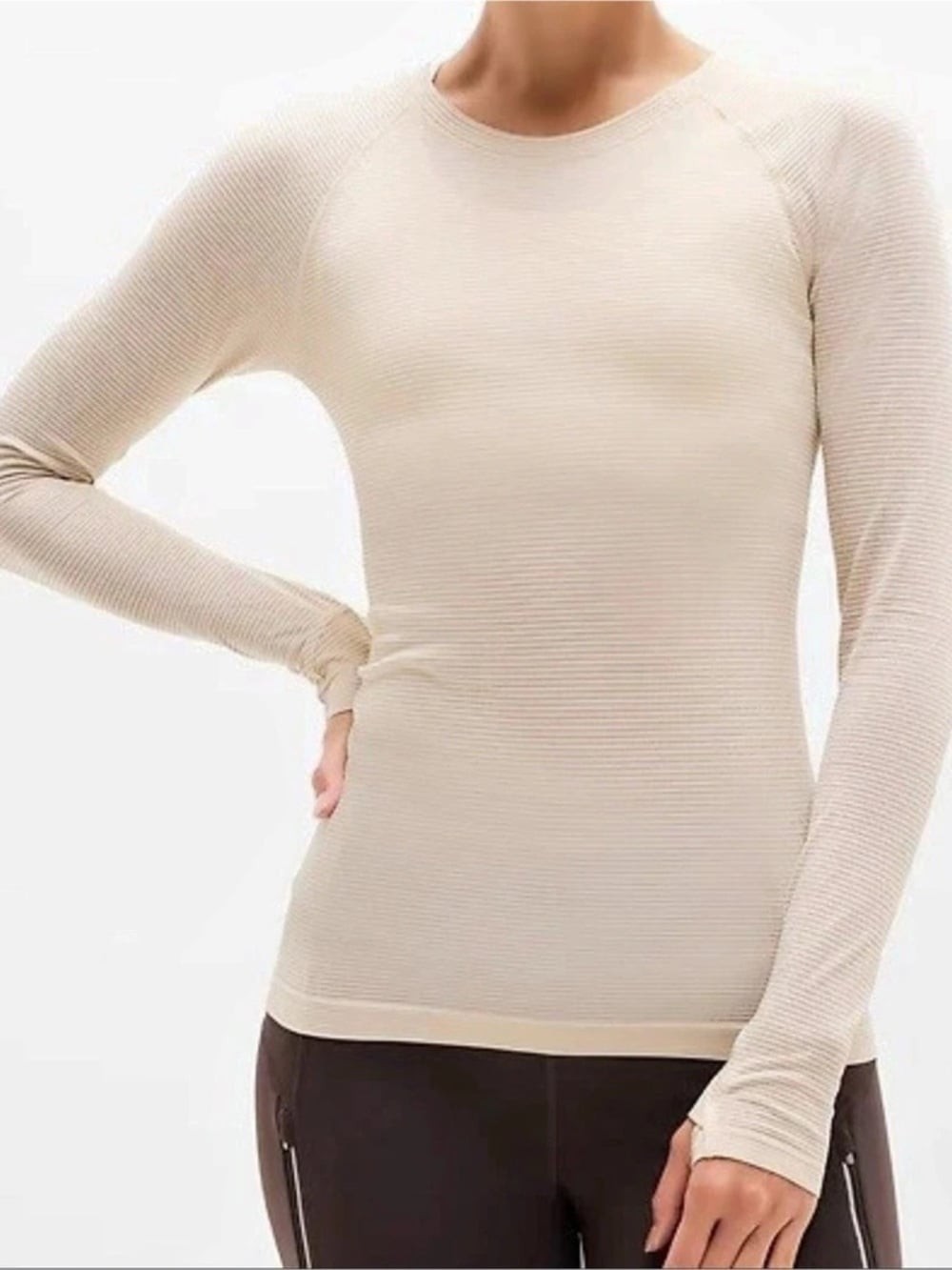 Athleta Momentum Seamless Long Sleeve Top Beige Gold Shimmer Stripes Small Athleta Momentum Seamless Long Sleeve Top Beige Gold Shimmer Stripes Small