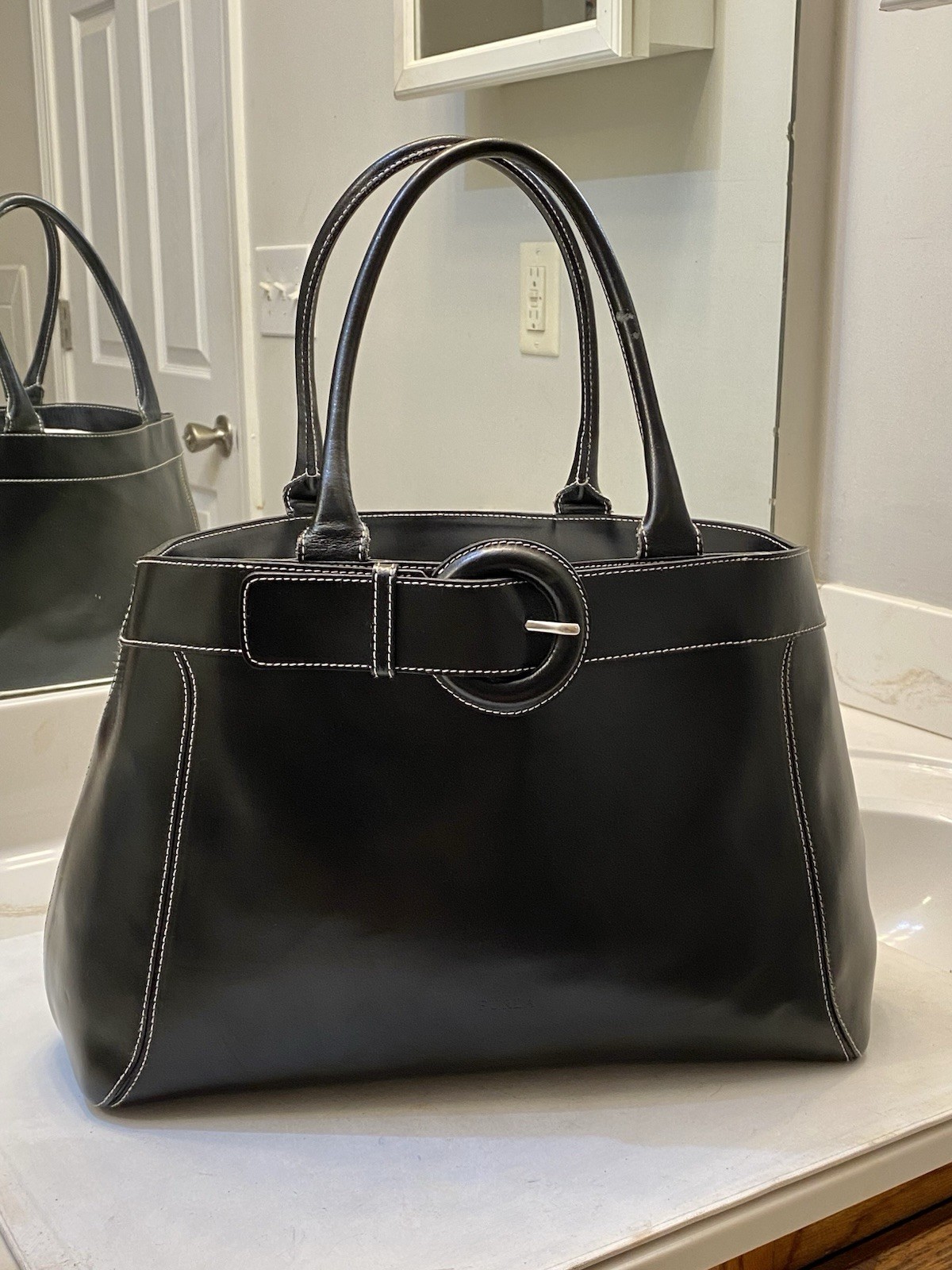 FURLA leather tote excellent condition clean interior looks new. Beautiful FURLA leather tote excellent condition clean interior looks new. Beautiful