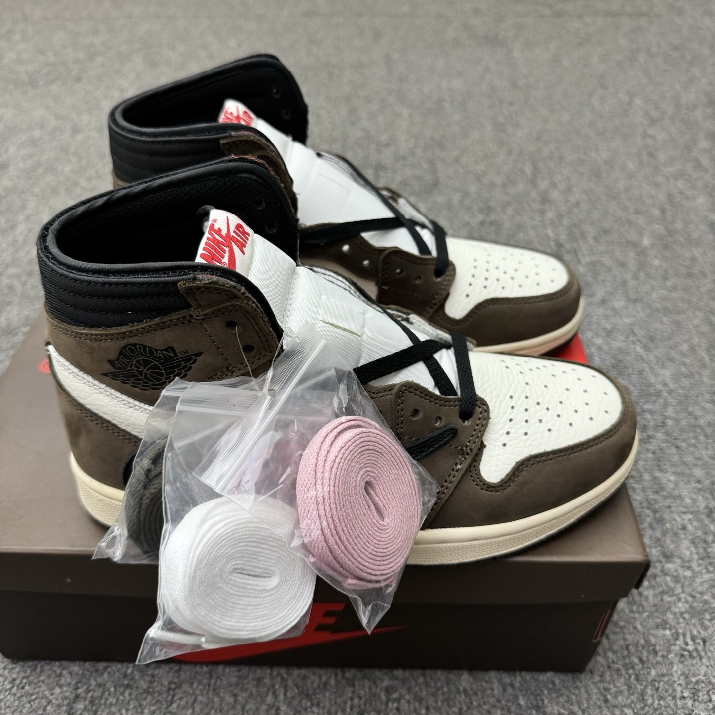 With Box Travis Scott AJ 1 Retro OG High Mocha Men\'s Size 4-13 CD4487-100