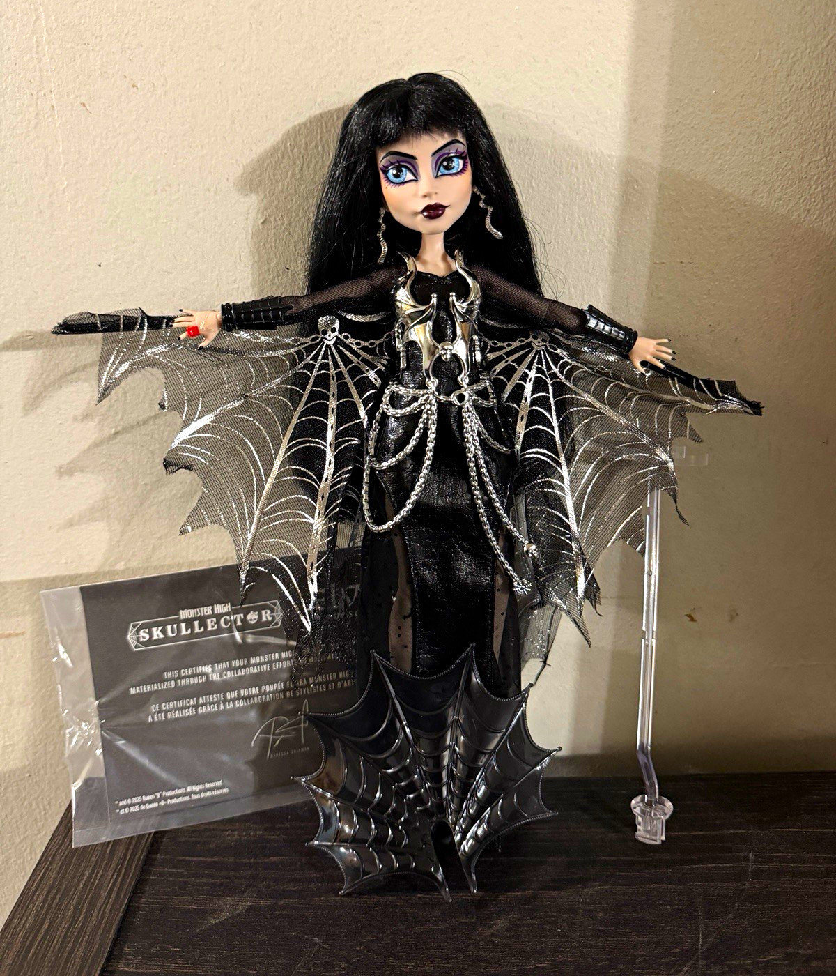 Monster High Skullector Elvira Mistress of the Dark 2025