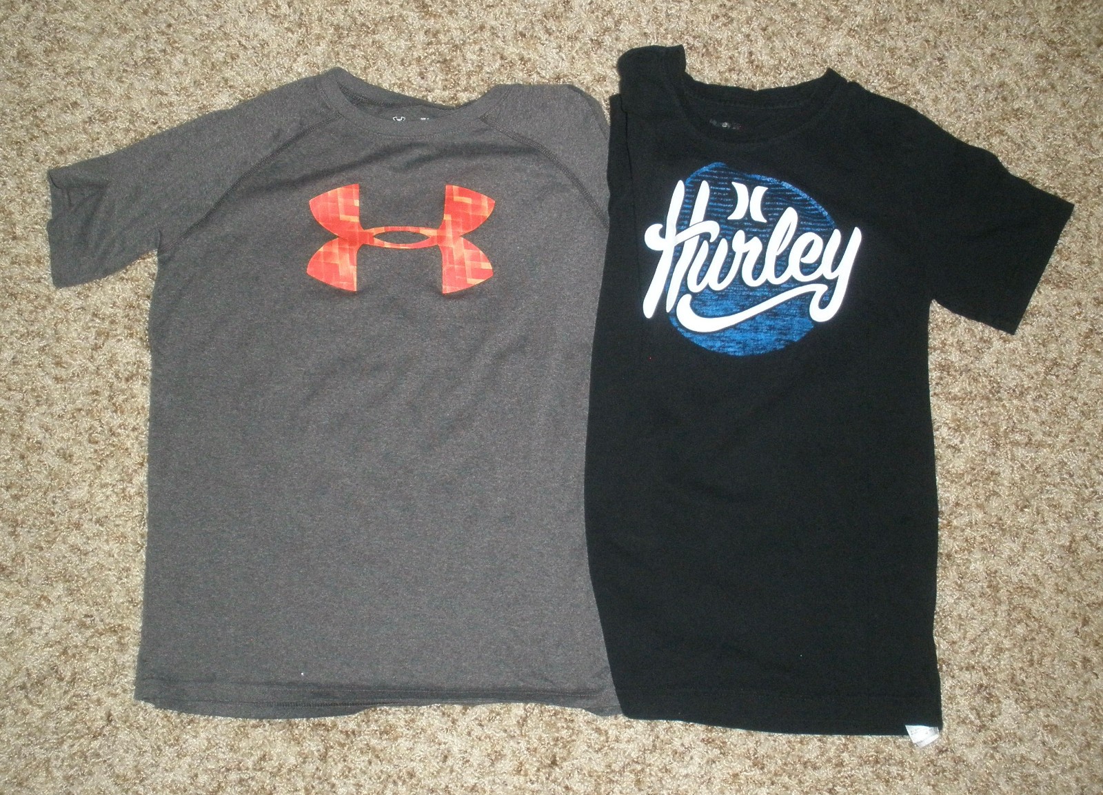 #820 Lot of 2 Youth Shirts Large Hurley Under Armour Skater Black Gray School