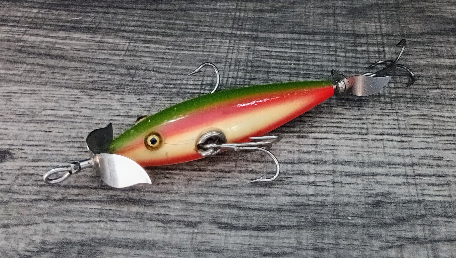 Pflueger Rainbow Three Hook Vintage Fishing Lure Pflueger Rainbow Three Hook Vintage Fishing Lure
