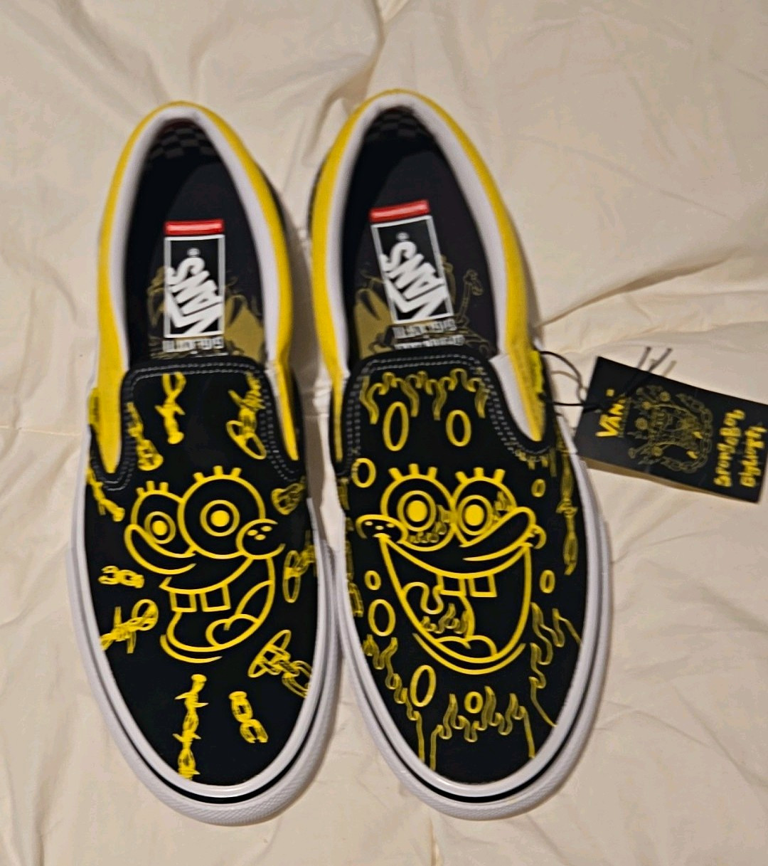 Vans Skate Slip-On SpongeBob Mike Gigliotti Black Yellow Men's 10.5 NIB NWT Vans Skate Slip-On SpongeBob Mike Gigliotti Black Yellow Men's 10.5 NIB NWT
