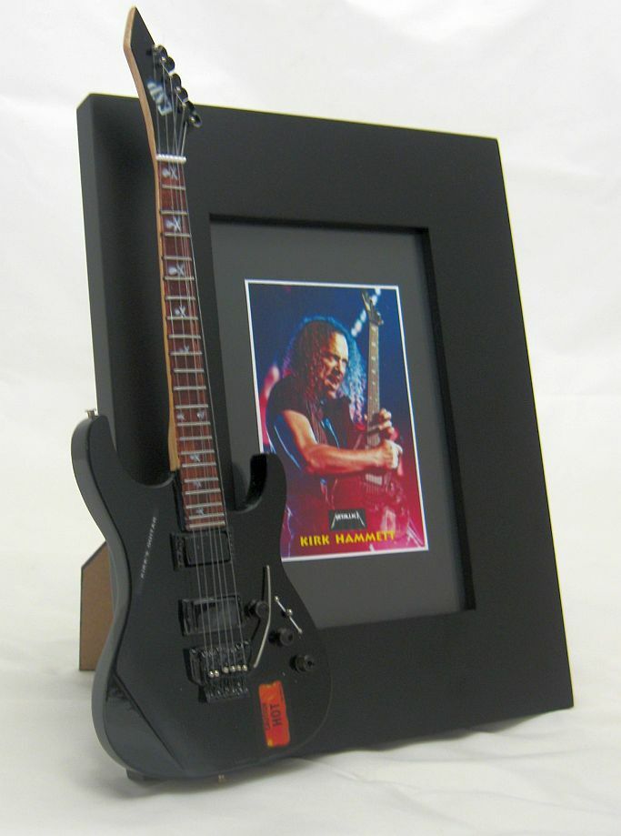 KIRK HAMMETT Miniature Guitar Frame HOT METALLICA KIRK HAMMETT Miniature Guitar Frame HOT METALLICA