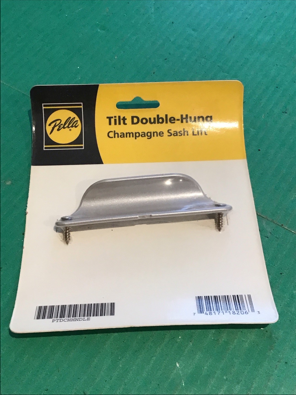 (1) Pella Proline Tilt Double-Hung Champagne Sash Lift Window Handle PTDCHHNDLE (1) Pella Proline Tilt Double-Hung Champagne Sash Lift Window Handle PTDCHHNDLE
