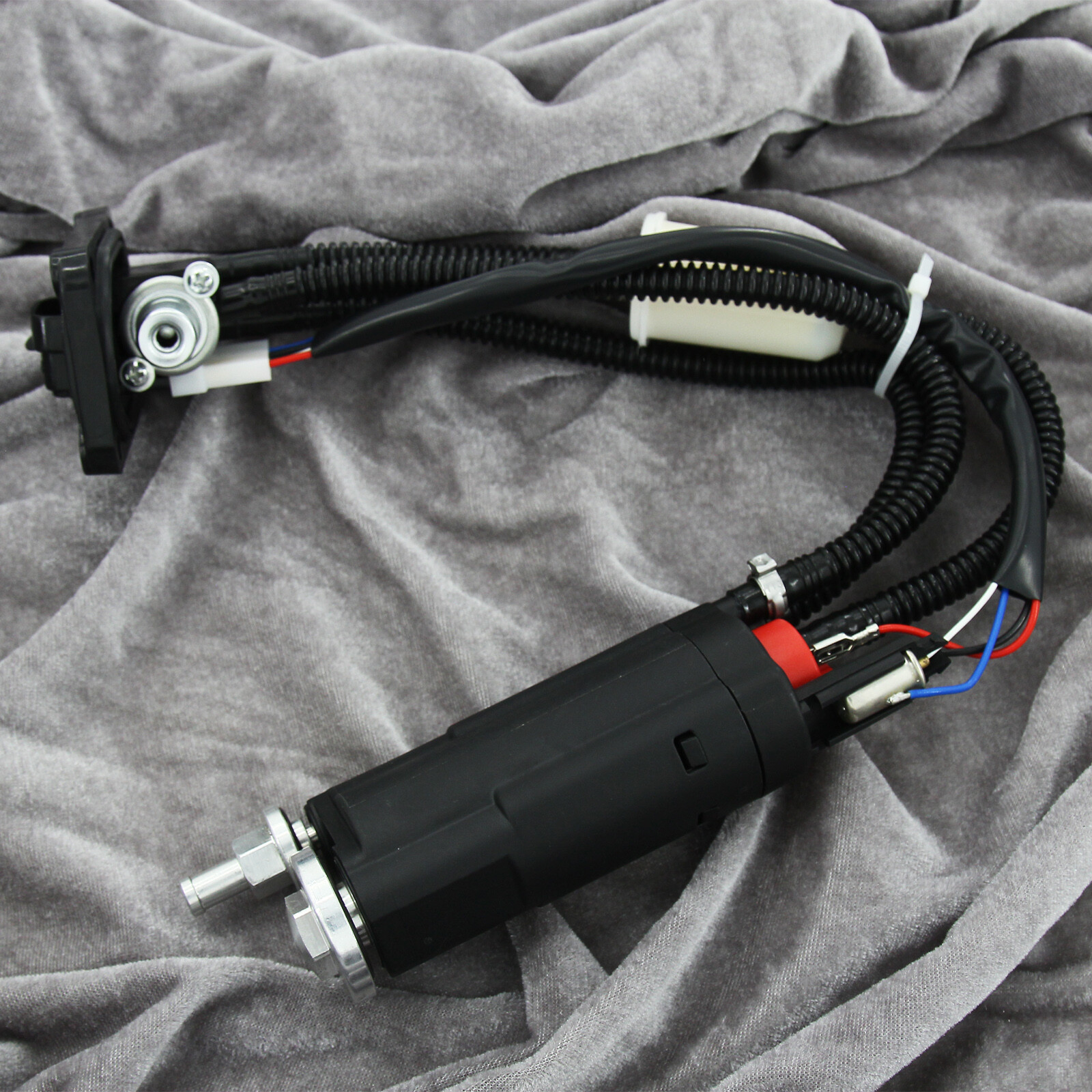 NEW Fuel Pump Assembly for KTM HUSQVARNA HUSABERG 78107088000 78107088300
