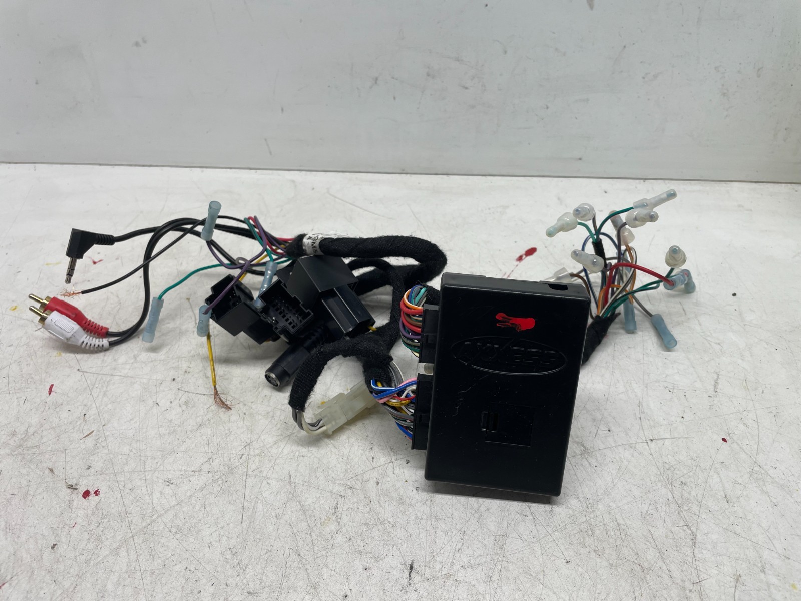 Axxess AXDIS-GMLN29 GM Radio Interface Harness 06-19 with SWC Retention Relay Axxess AXDIS-GMLN29 GM Radio Interface Harness 06-19 with SWC Retention Relay