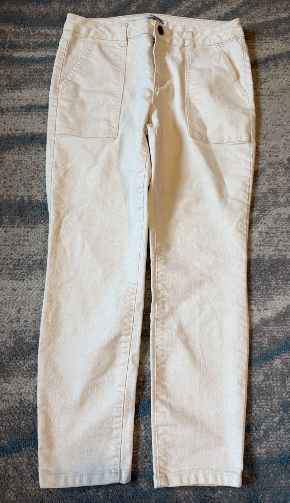Women\'s Size 8 D. Jeans Cream Colored Cropped Jeans Women\'s Size 8 D. Jeans Cream Colored Cropped Jeans