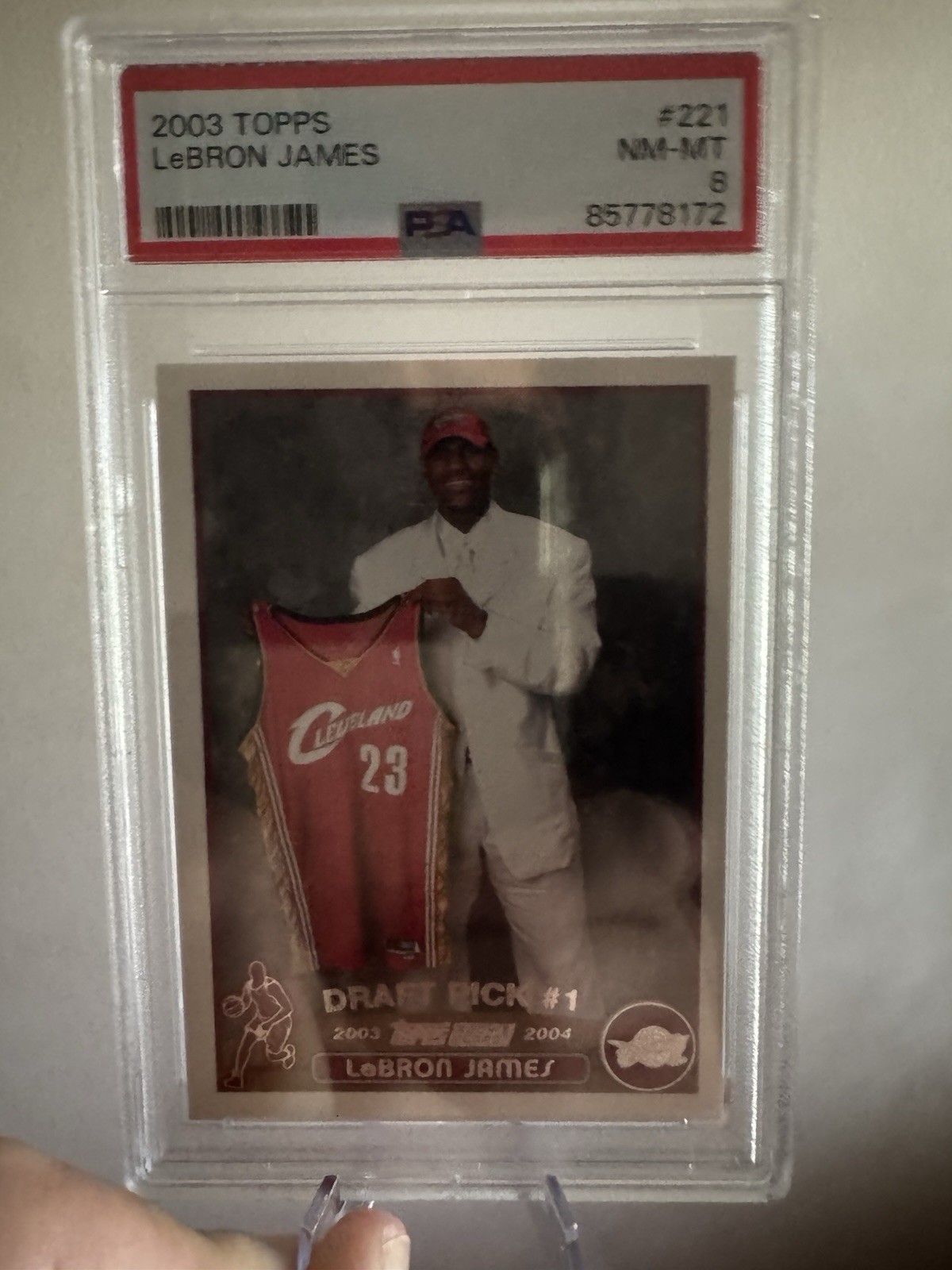 2003-04 Topps - Draft Pick LeBron James #221 (RC) 2003-04 Topps - Draft Pick LeBron James #221 (RC)