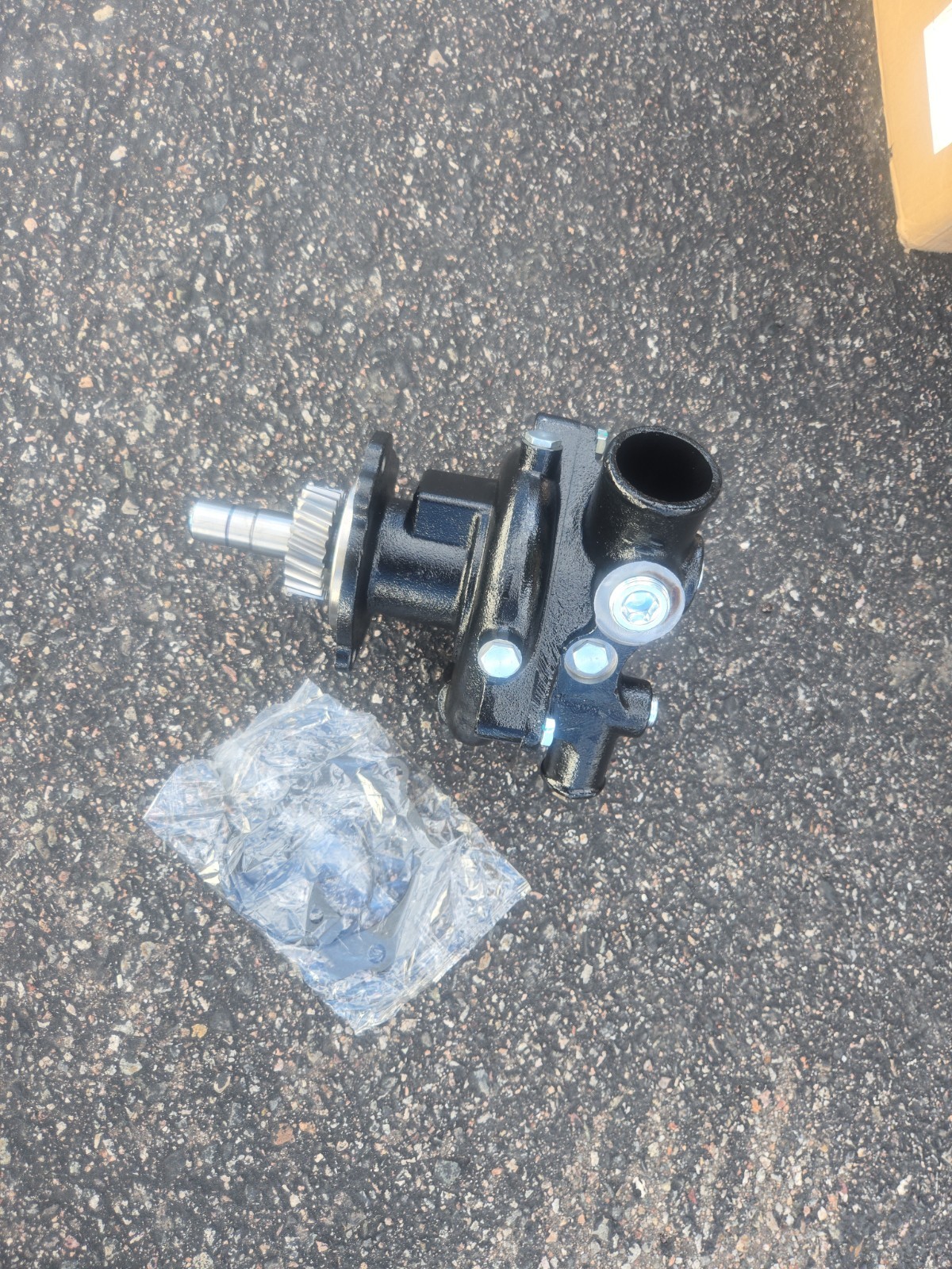 Water Pump For 11L Cummins L10 M11 ISM11 QSM11 Open Box As Is Save $$$ Water Pump For 11L Cummins L10 M11 ISM11 QSM11 Open Box As Is Save $$$