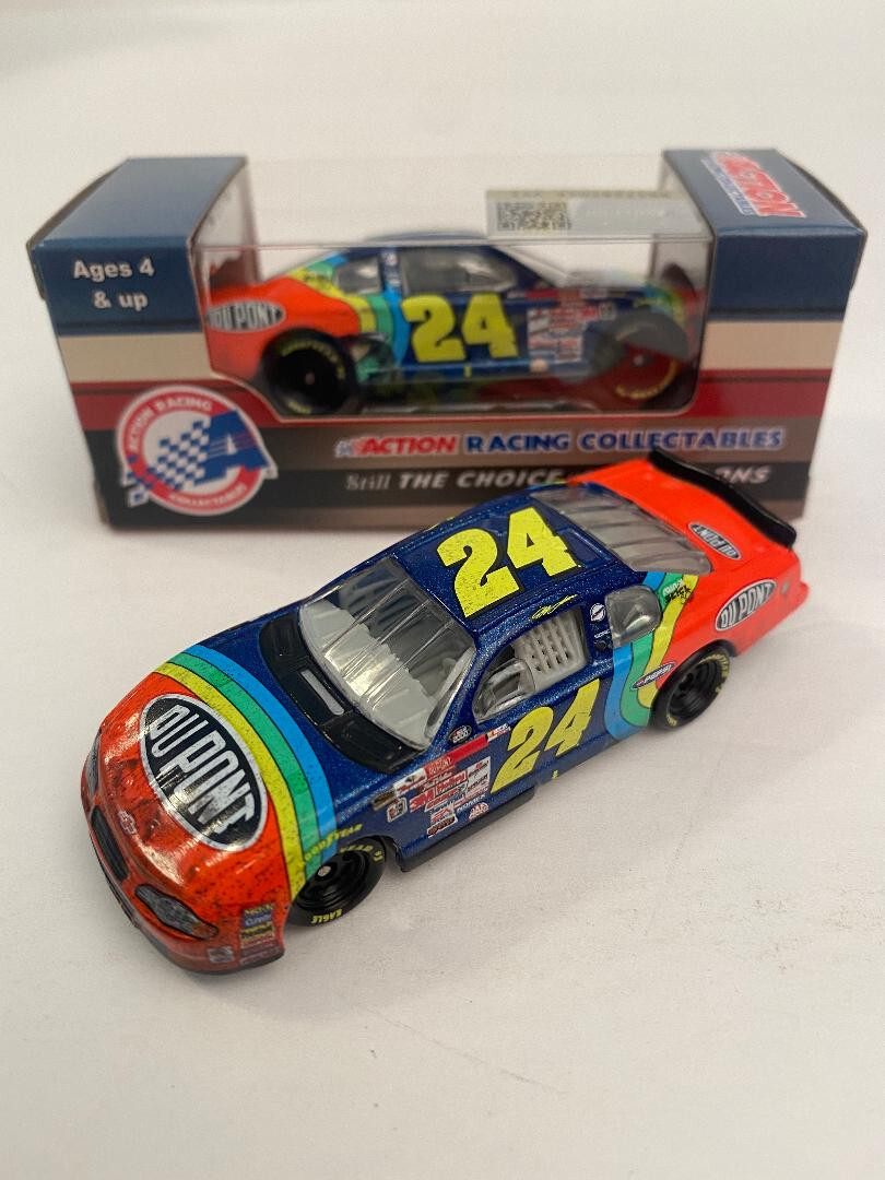 NASCAR CLASSICS 2000 JEFF GORDON #24 DUPONT RICHMOND RACE WIN 1/64 CAR NASCAR CLASSICS 2000 JEFF GORDON #24 DUPONT RICHMOND RACE WIN 1/64 CAR