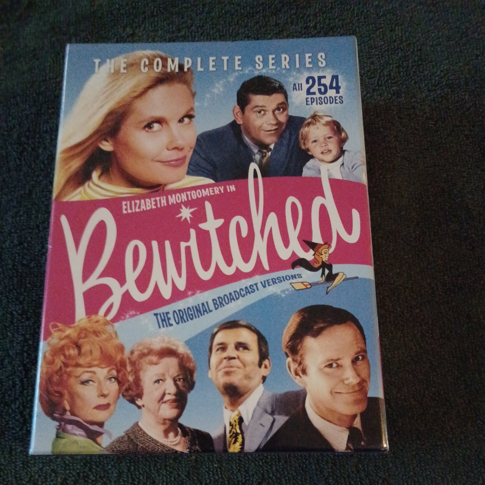 Bewitched: the Complete Series DVD Region-1 USA Bewitched: the Complete Series DVD Region-1 USA