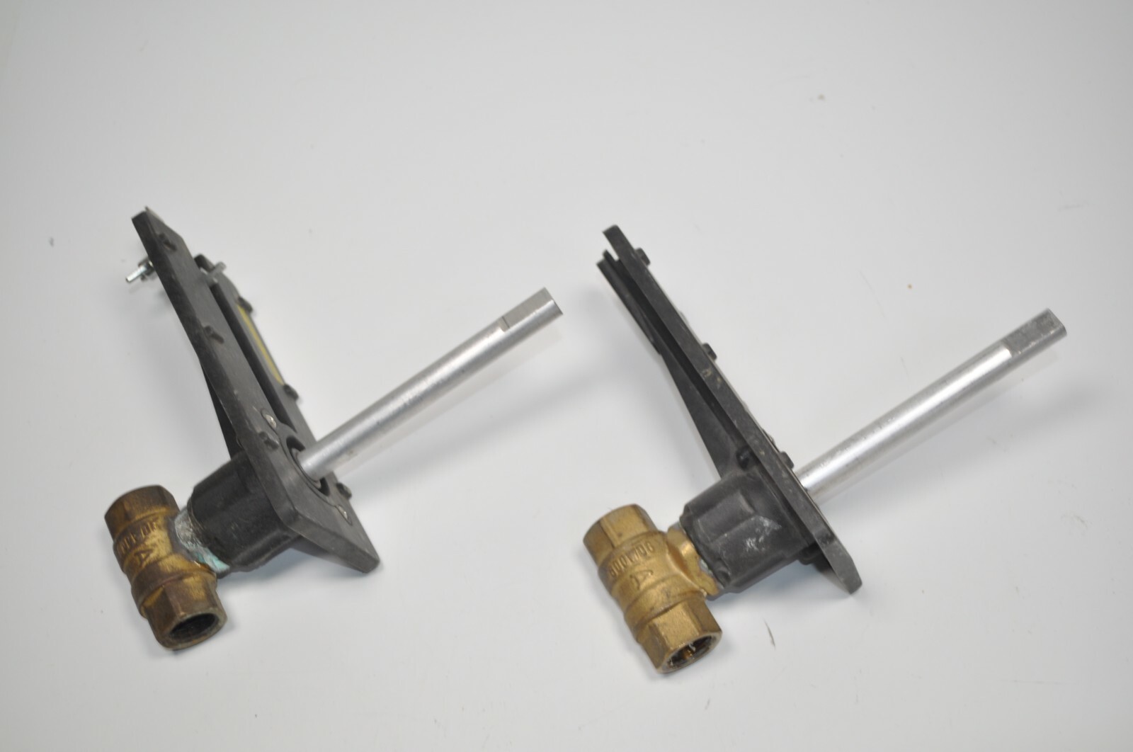 NICE LOT 2 Johnson Invensys Plated Brass Ball Valve 4.7cv VG1241AG VB-22130905 NICE LOT 2 Johnson Invensys Plated Brass Ball Valve 4.7cv VG1241AG VB-22130905