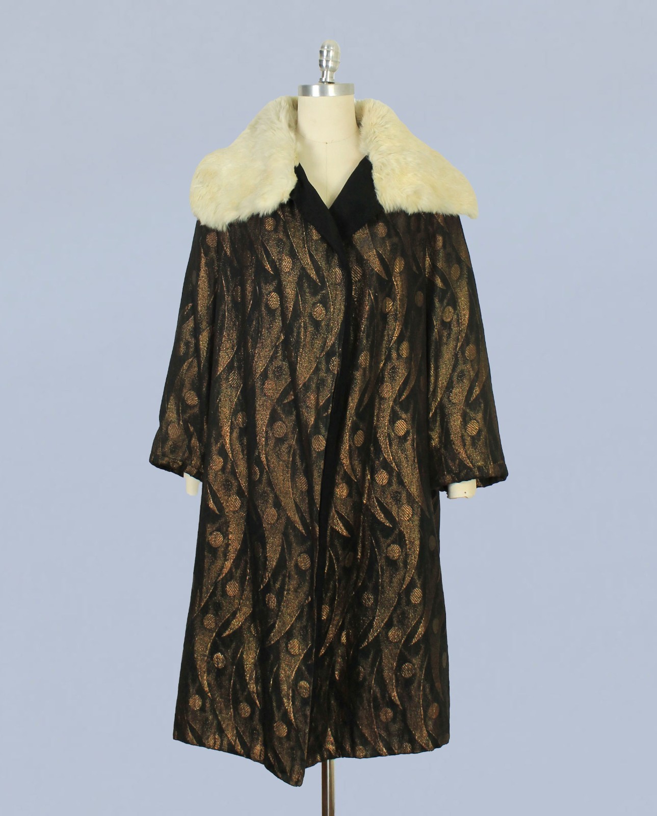 1920s Coat / 20s Gold Lamé Flapper Coat / Art Deco Flame and Orb Motifs