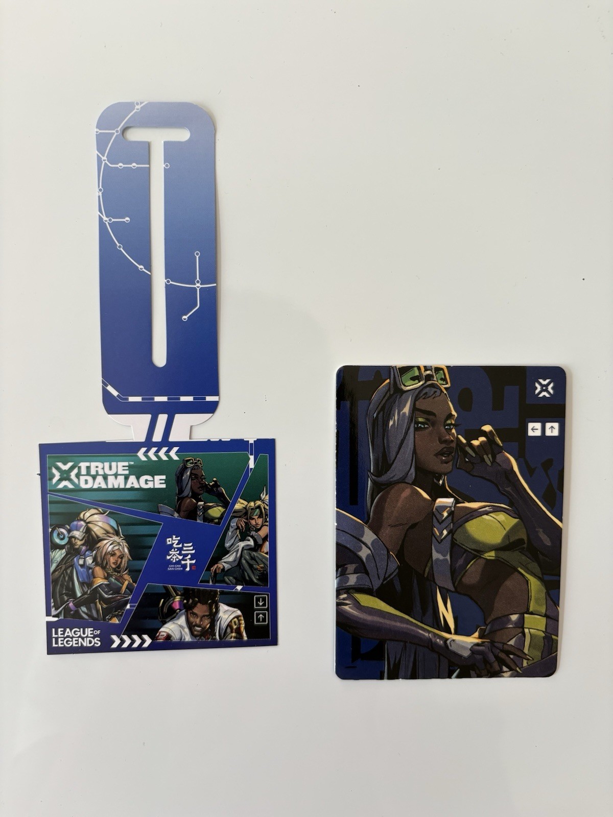 League of Legends: TRUE DAMAGE x Chi Cha San Chen - Senna Photocard, Hang Tag League of Legends: TRUE DAMAGE x Chi Cha San Chen - Senna Photocard, Hang Tag