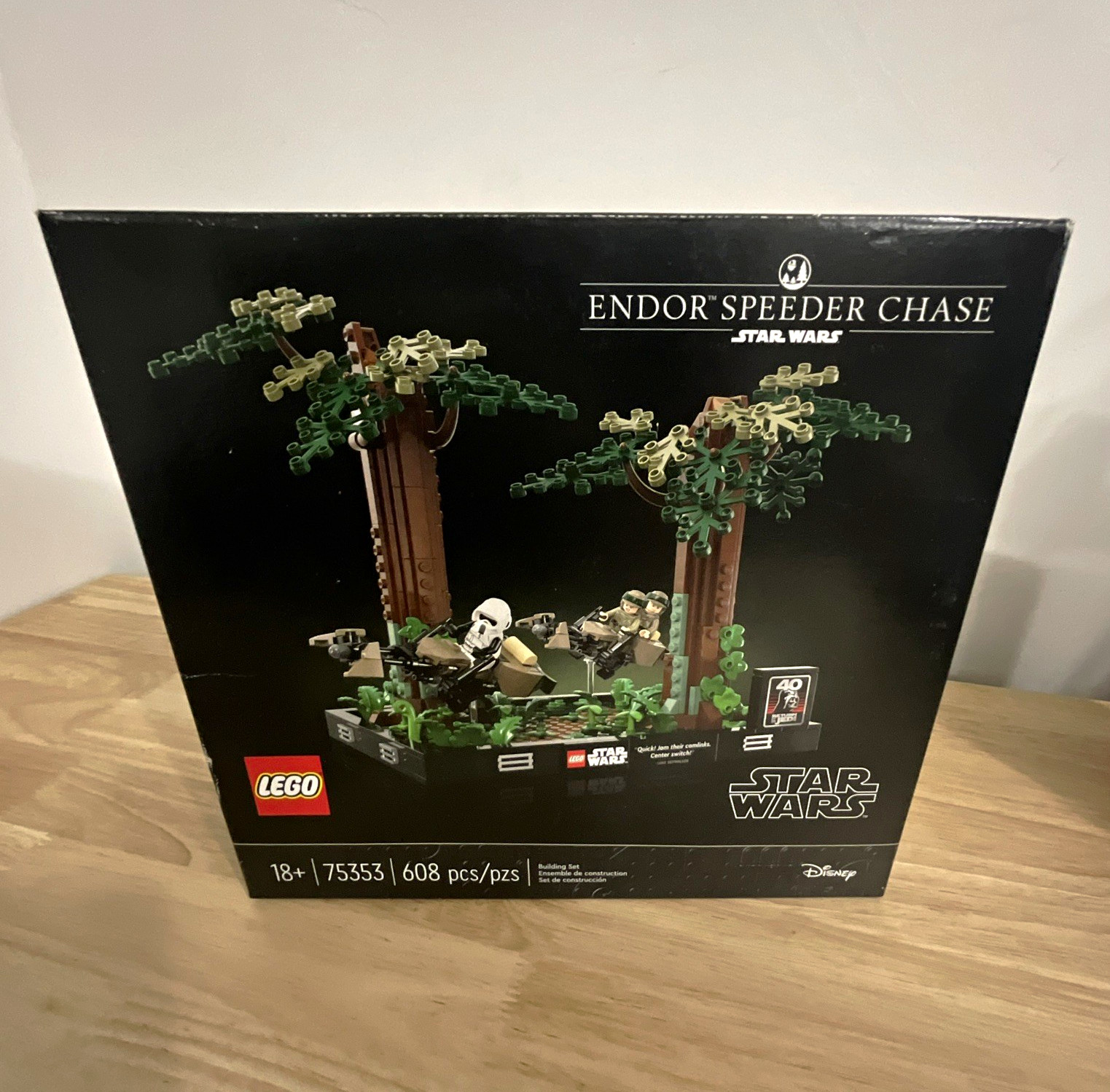 LEGO Star Wars Endor Speeder Chase Diorama 75353 608pcs 18+ Stand 2023