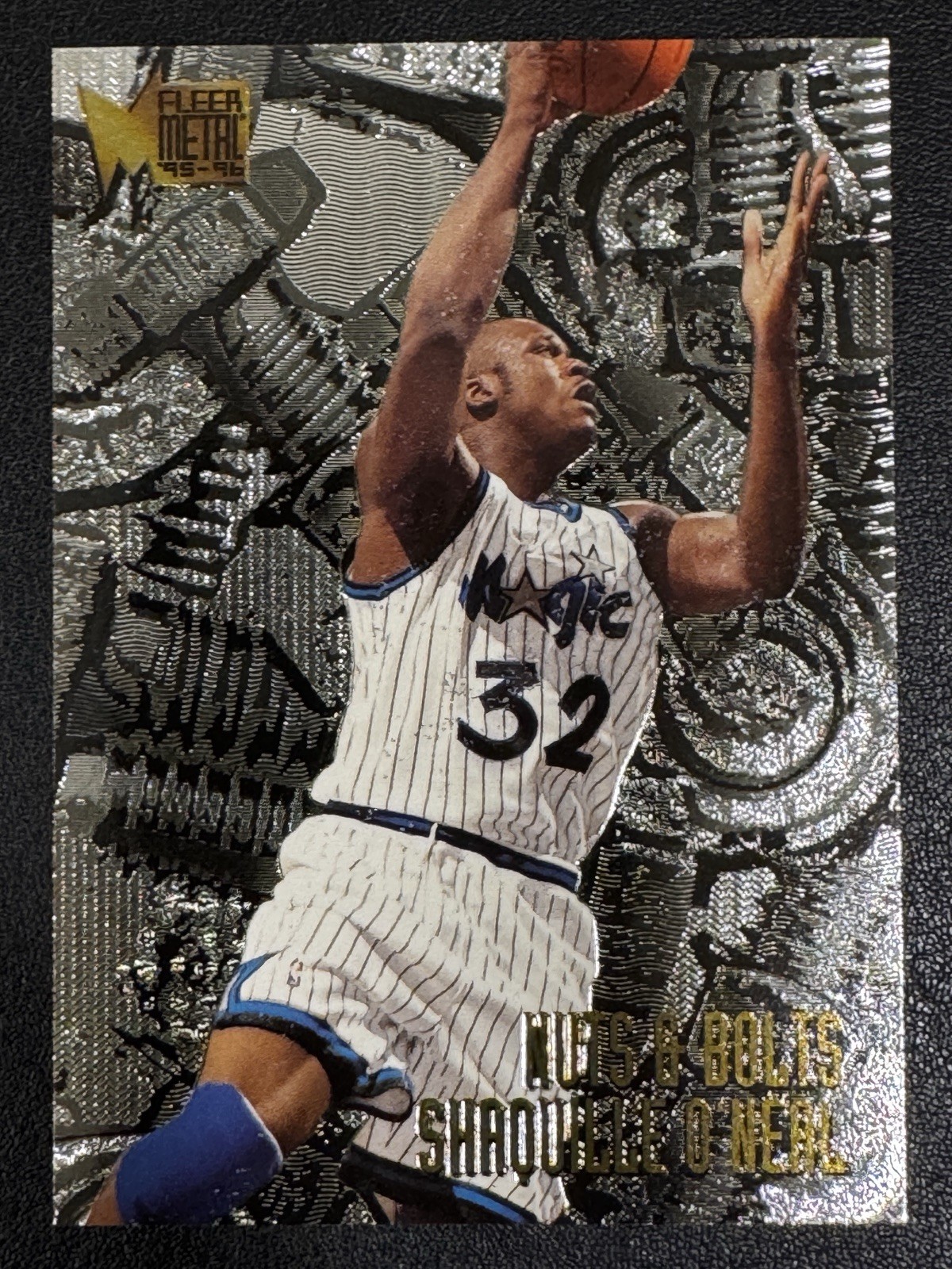 1995-96 Fleer Metal - Nuts & Bolts Shaquille O'Neal #215 1995-96 Fleer Metal - Nuts & Bolts Shaquille O'Neal #215