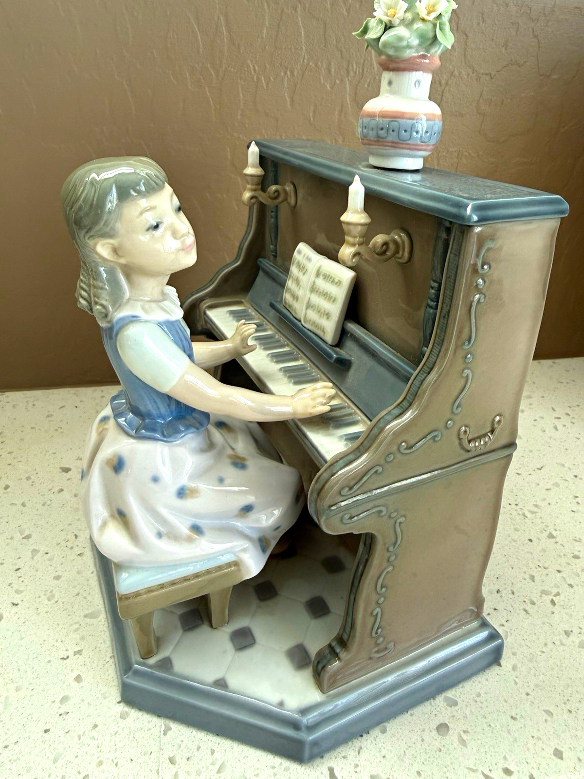 Lladro Girl Playing Piano Porcelain Figurine 5462 1987 Spain Hand Painted Signed
