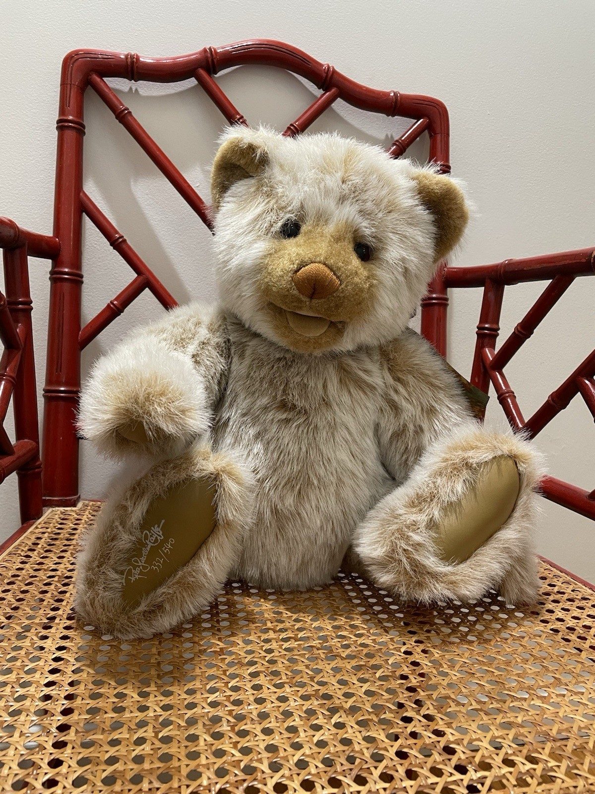 Signature Collection Gund Pawthorne Limited Edition 332/540 - Vintage 1990’s NWT Signature Collection Gund Pawthorne Limited Edition 332/540 - Vintage 1990’s NWT