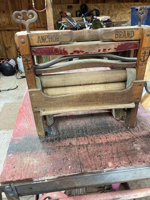 Antique Wooden Clothes Wringer Hand Crank Primitive Laundry Farmhouse Decor 1900 Antique Wooden Clothes Wringer Hand Crank Primitive Laundry Farmhouse Decor 1900