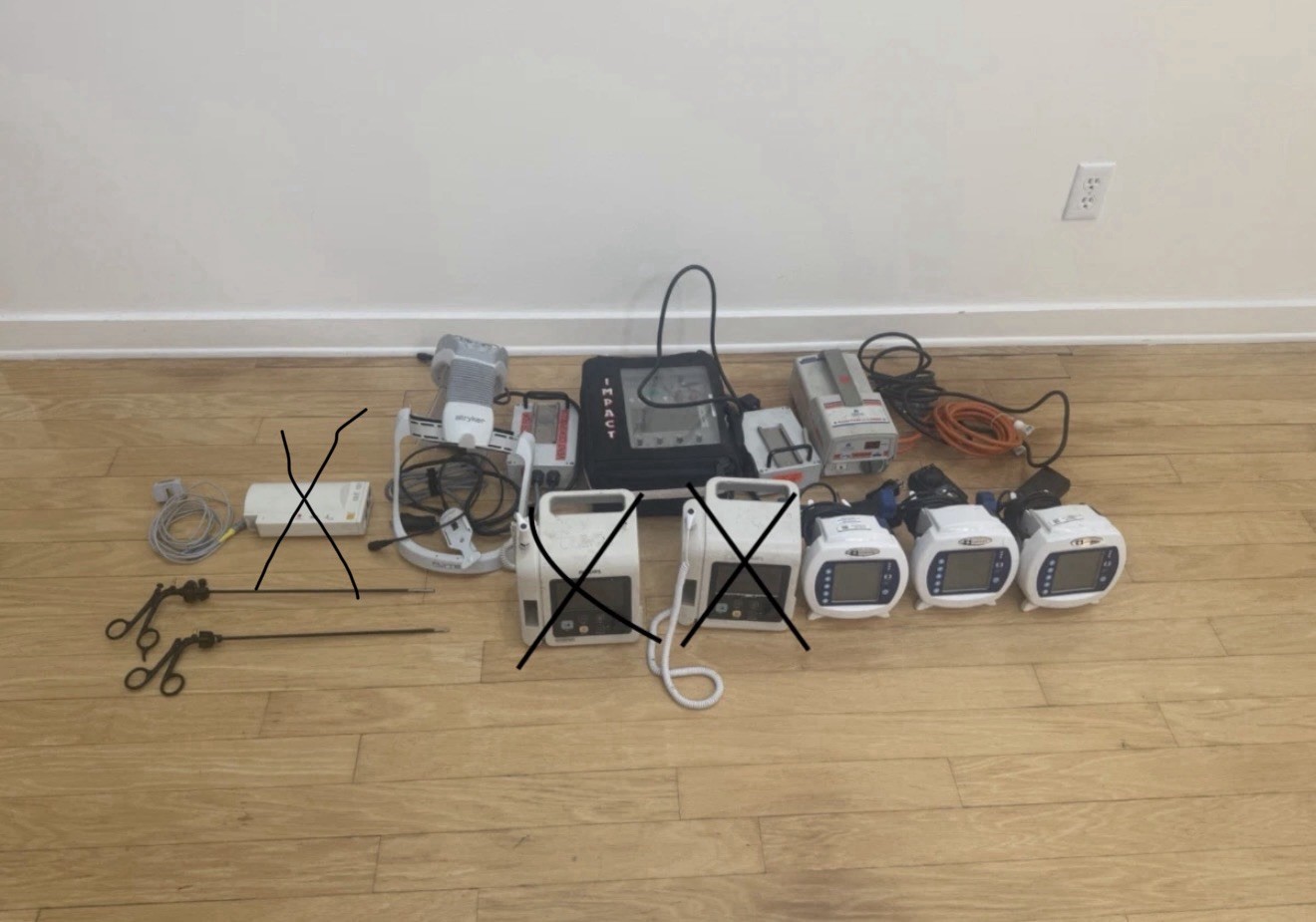 Medical device lot x 12 - Stryker, Coviden, philips, ZOLL - manifest in desc.