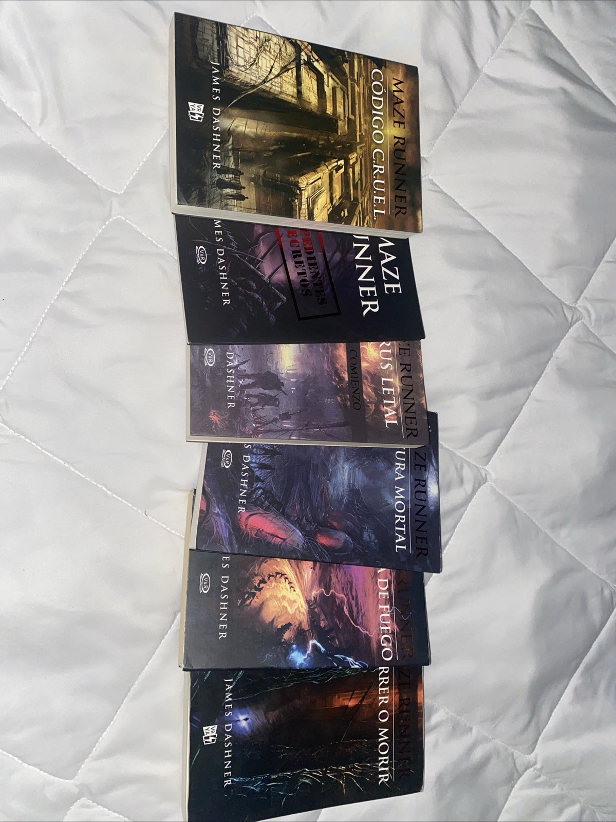 Maze Runner Saga Completa En Español 6 Libros by James Dashner Maze Runner Saga Completa En Español 6 Libros by James Dashner