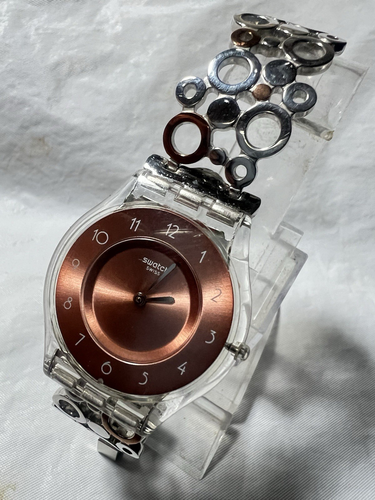 Swatch Skin SFK395HB,34mm, Rose Gold Dial,St/SteelLOOP, bracelet,30M, ladies.